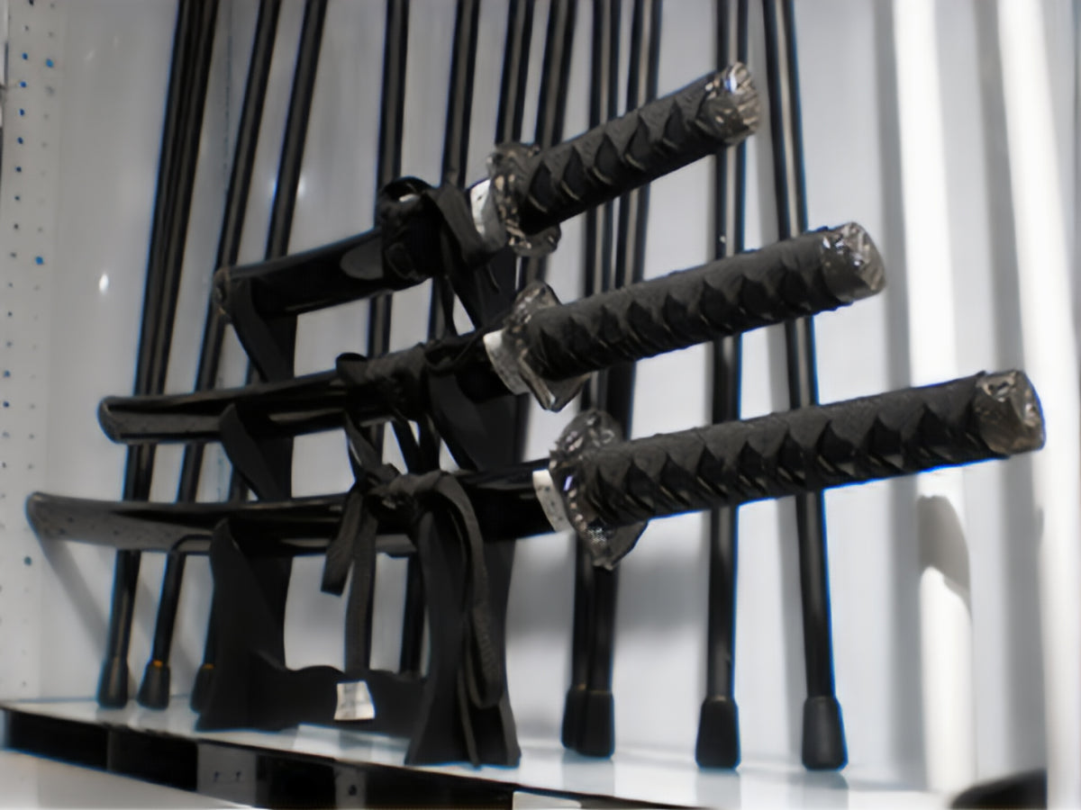 Set di 3 spade samurai su supporto, personalizzabile con incisione