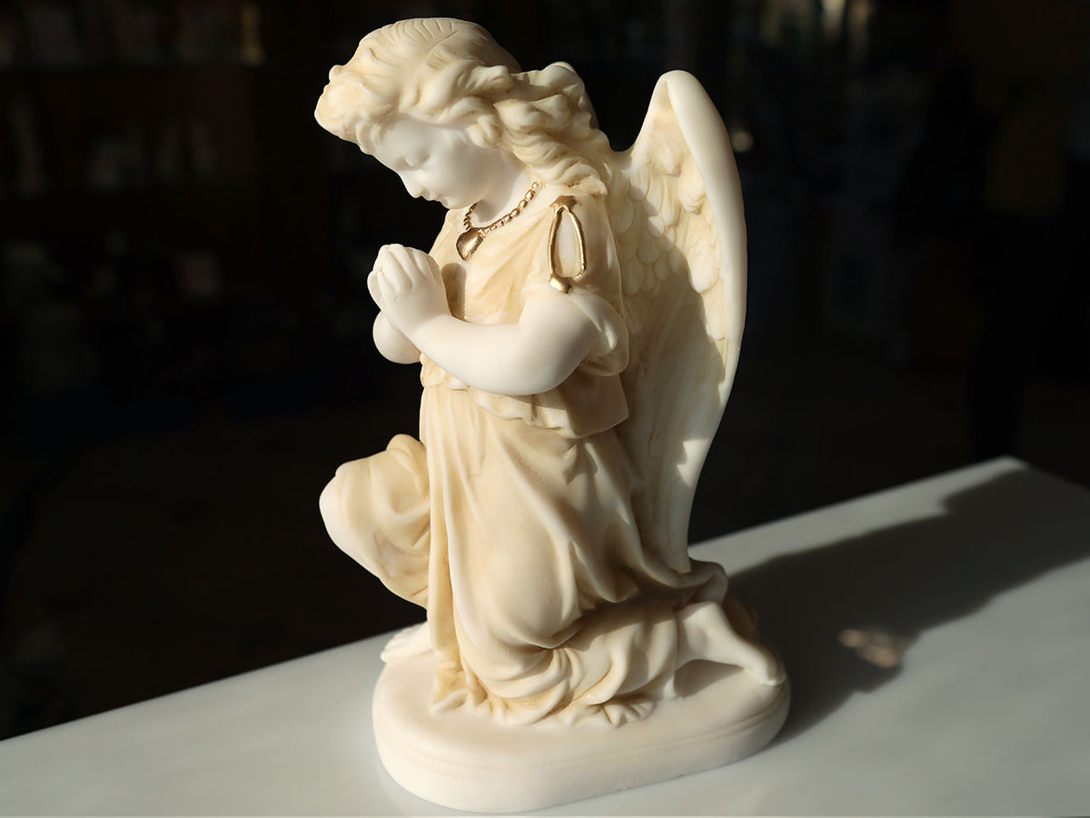 Angelo alabastrino in preghiera - statuetta in alabastro 25cm, personalizzabile con incisione