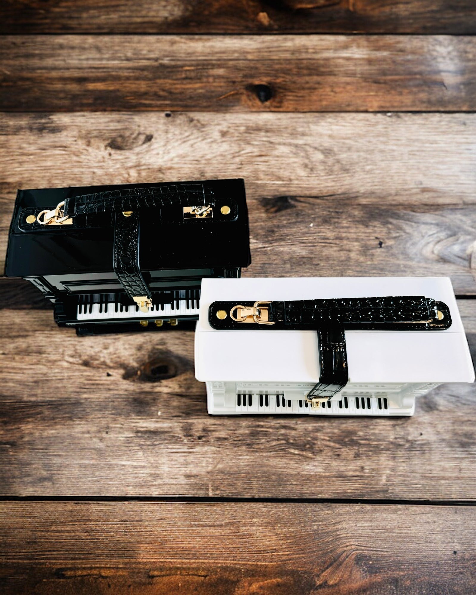 Borsa da Donna “Elegante Pianoforte” nei Colori Nero e Bianco