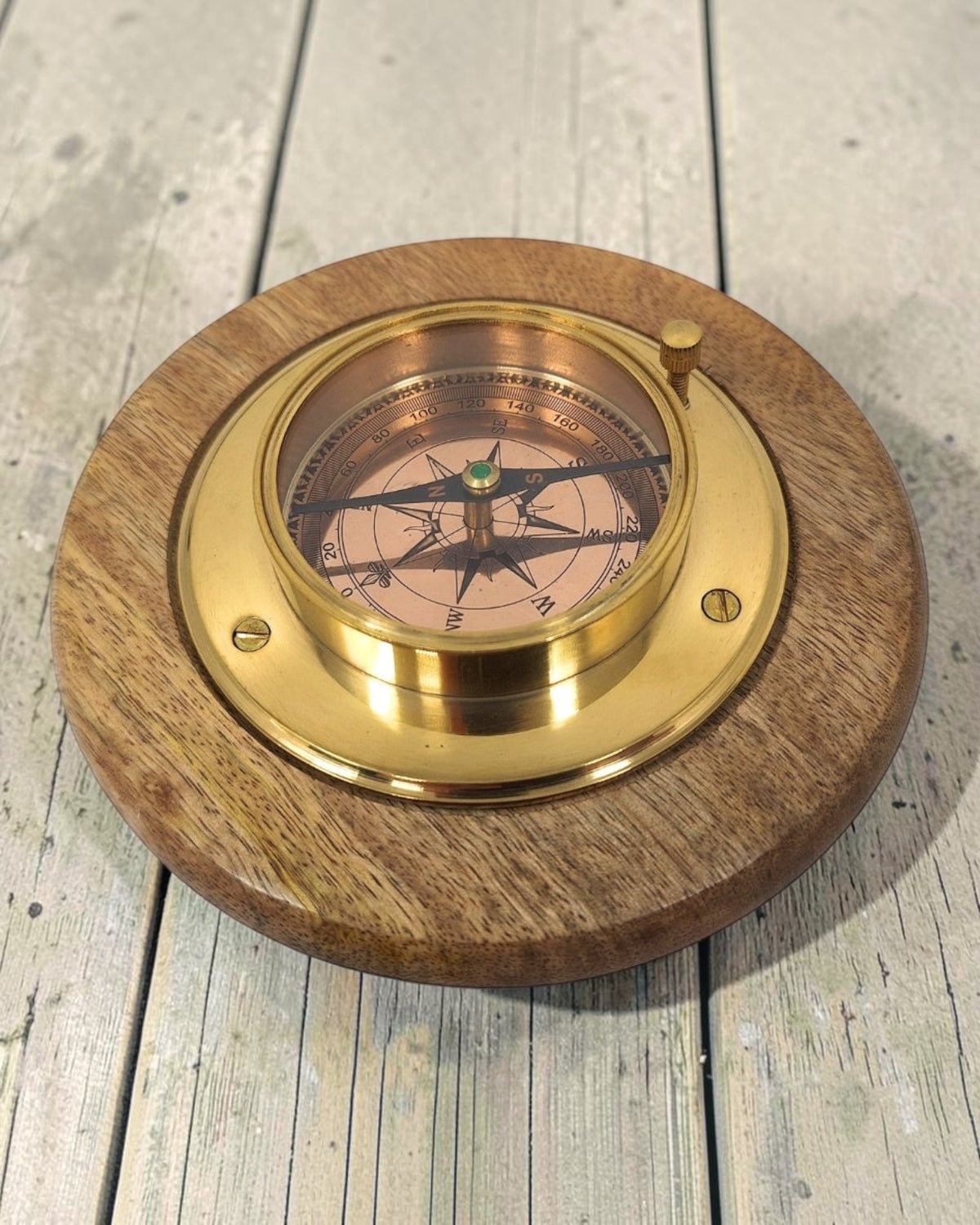 Elegante bussola decorativa con finitura in ottone, incisione personalizzata, 15 cm, ideale come regalo per appassionati di viaggi, realizzata in legno e vetro