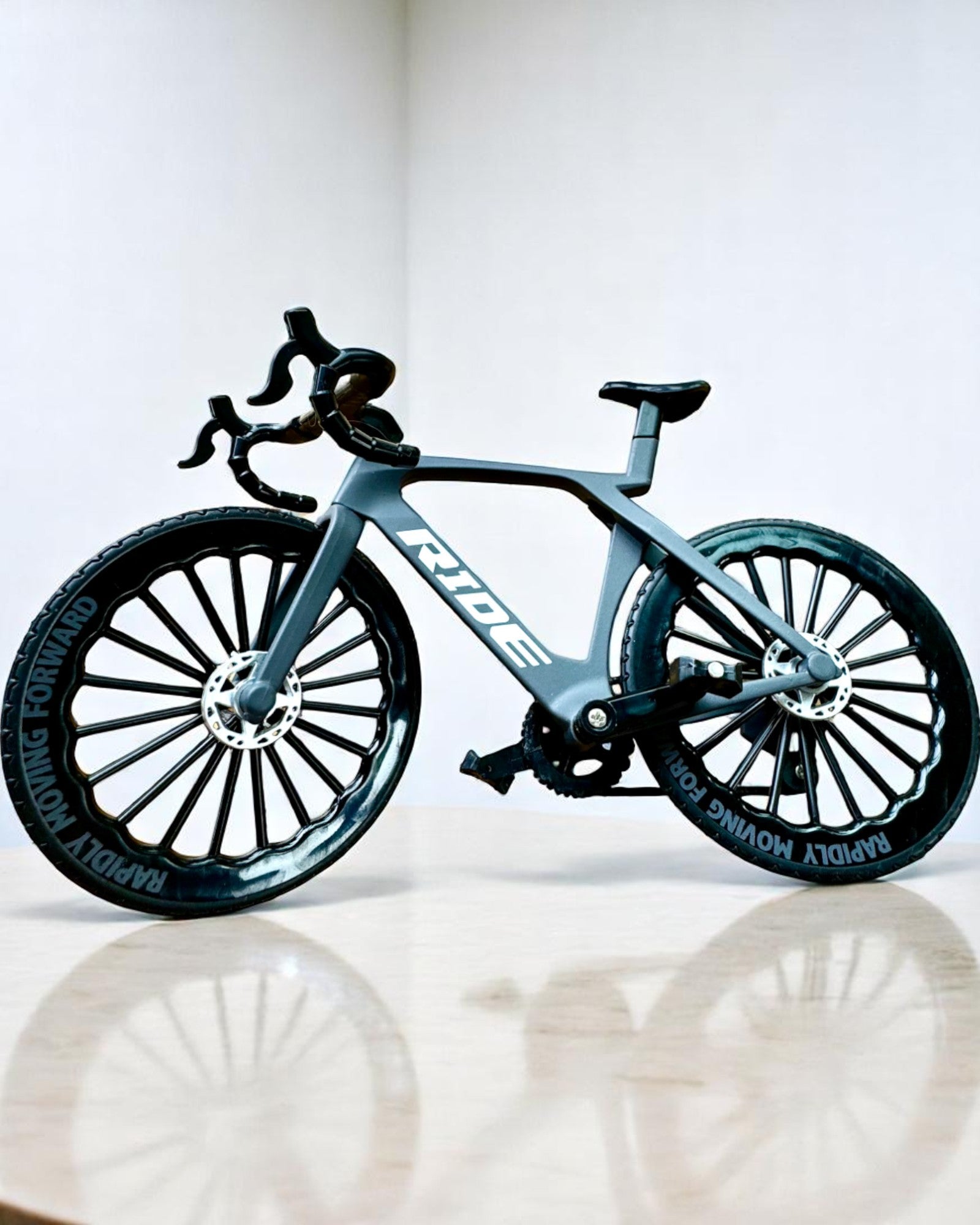 Mini „Speedster” – modello da collezione con opzione di incisione, 2 varianti a scelta