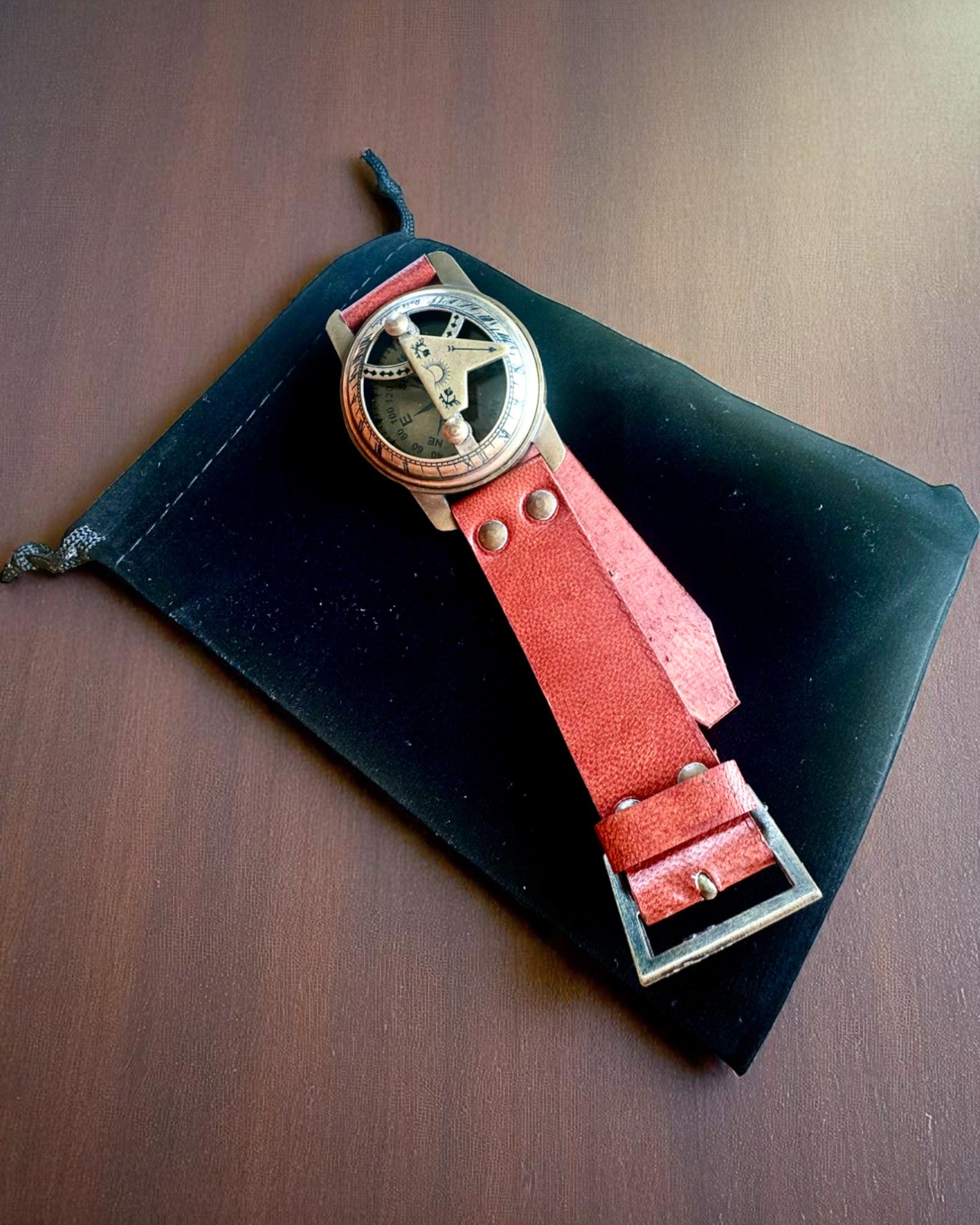 Orologio Solare con Bussola - Fatto a Mano, Artigianato Autentico, possibilità di incisione