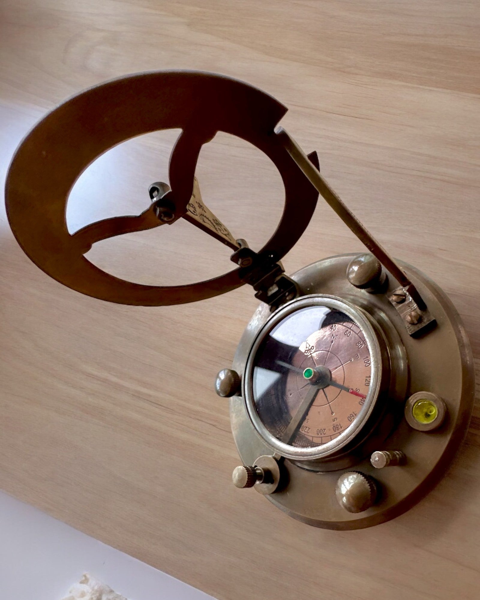 Bussola del Capitano "Odkrywca 2" - possibilità di personalizzazione con incisione per regalo, 2 varianti di colore a scelta