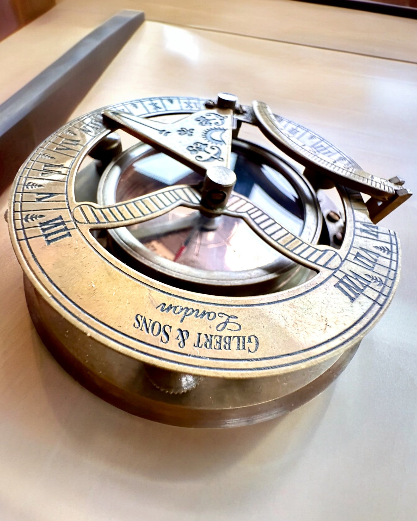 Bussola del Capitano "Odkrywca 2" - possibilità di personalizzazione con incisione per regalo, 2 varianti di colore a scelta