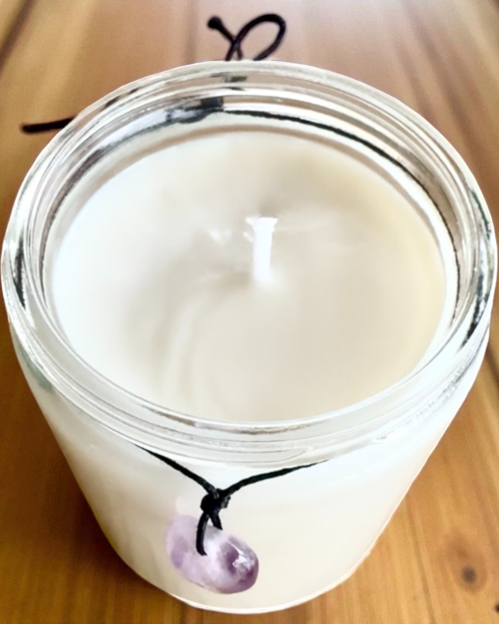Candela di soia intenzionale Ametista – calma, armonia e purificazione, 250 ml, possibilità di personalizzazione per regalo