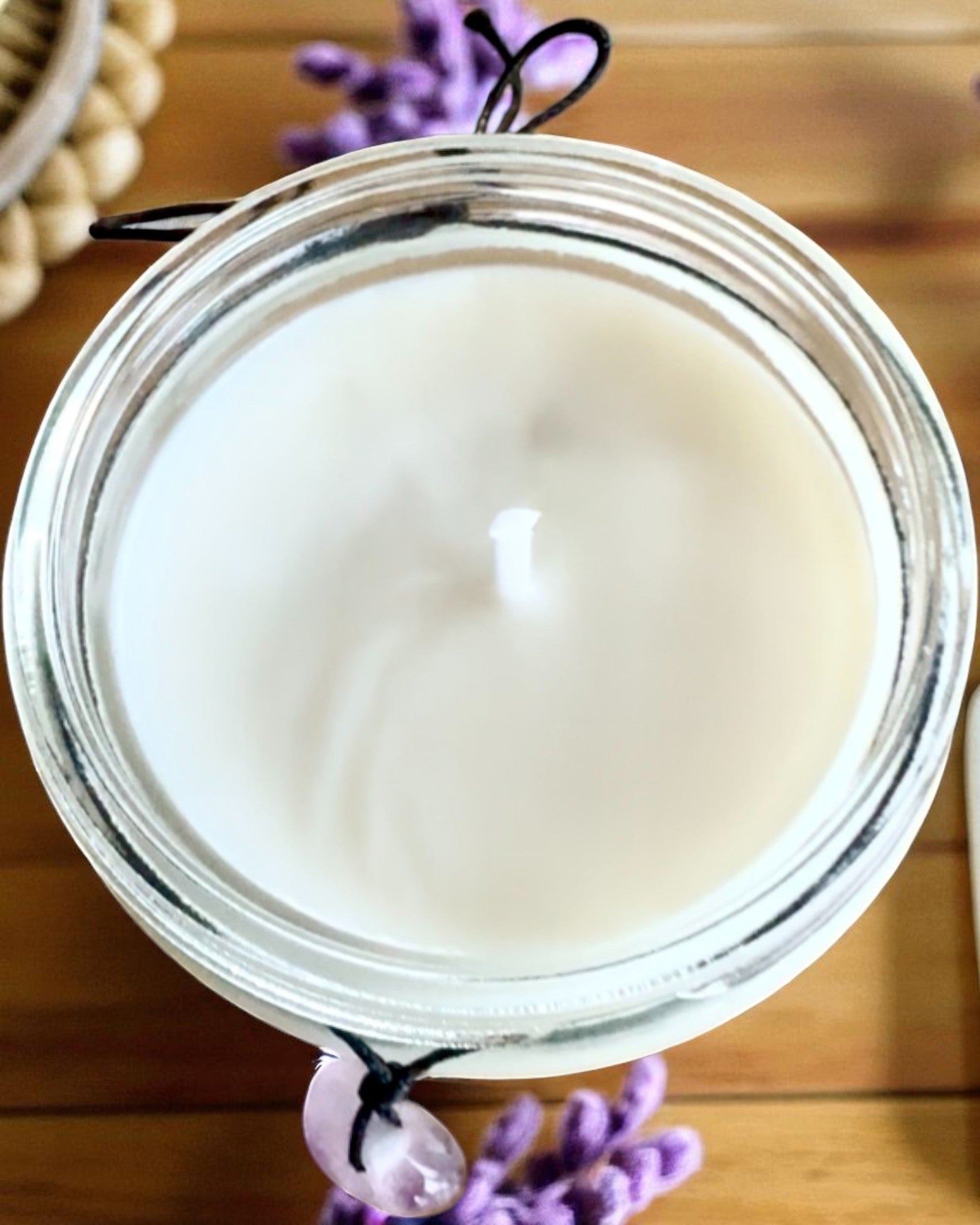 Candela di soia intenzionale Ametista – calma, armonia e purificazione, 250 ml, possibilità di personalizzazione per regalo