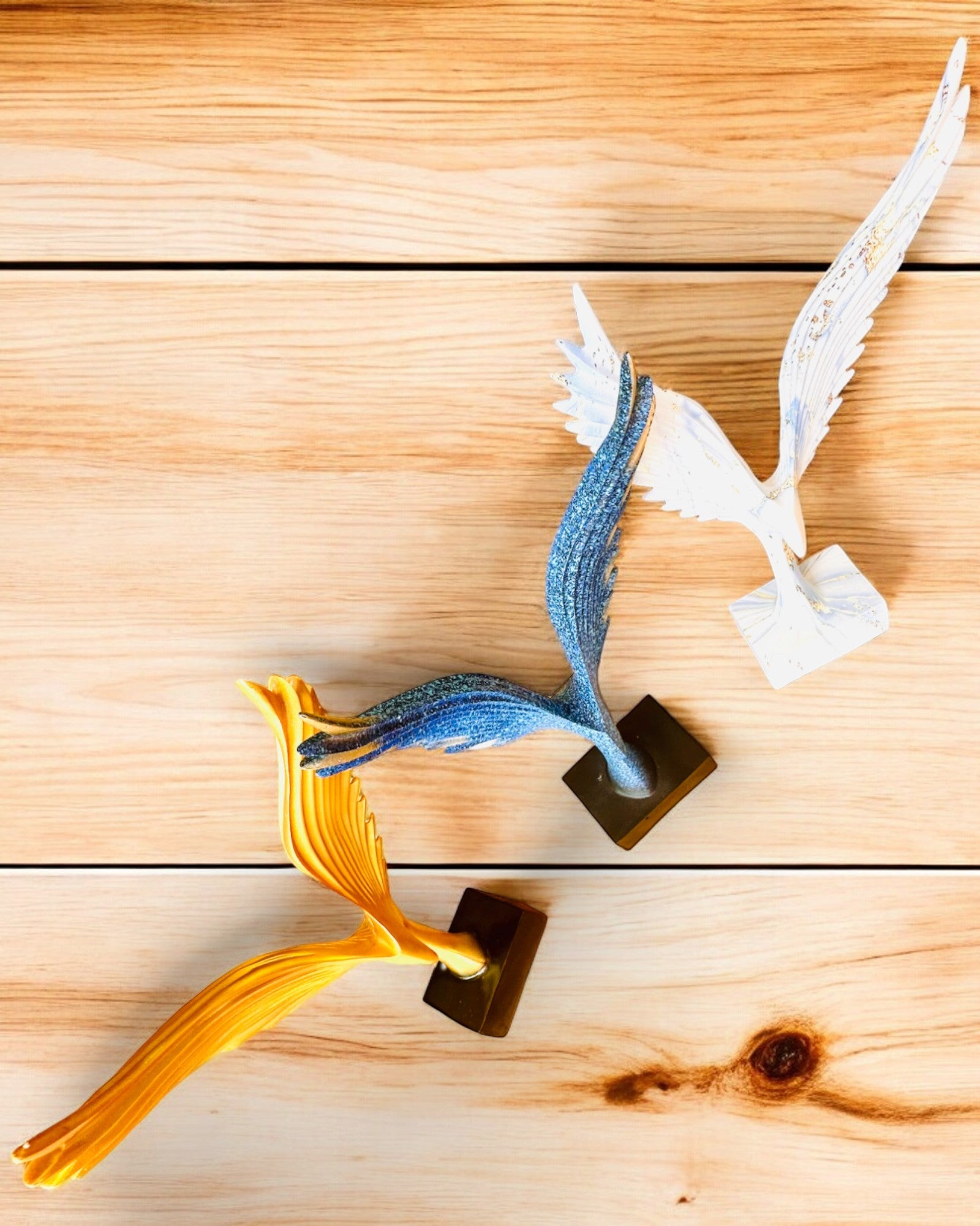 Elegante Statuetta Ali d'Angelo 33 cm di altezza – "Guardiani Alati", possibilità di personalizzazione con incisione per regalo, personalizzazione, 3 varianti di colore