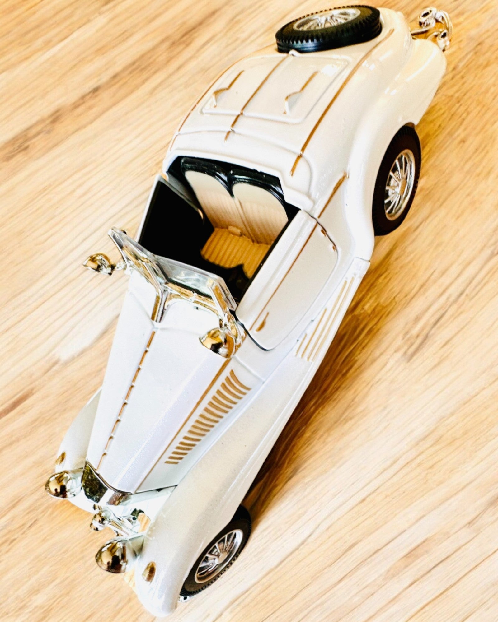Modello in Miniatura di Auto Classiche Retrò - possibilità di personalizzazione come regalo con incisione, 3 varianti tra cui scegliere