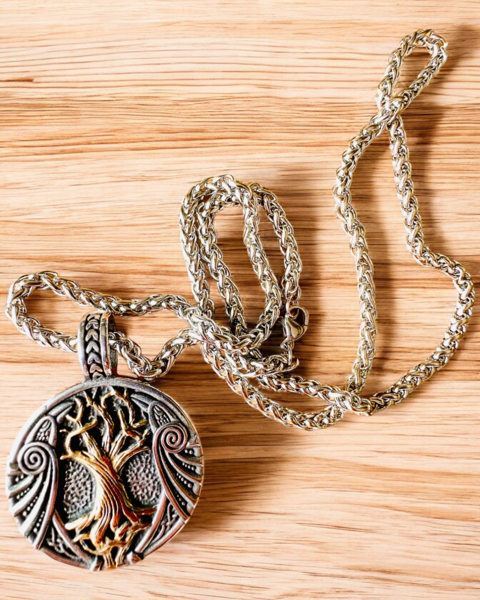 Collana "Albero della Vita" in acciaio inossidabile con personalizzazione, con simbolo Aegishjalmur, (Elmo del Terrore)