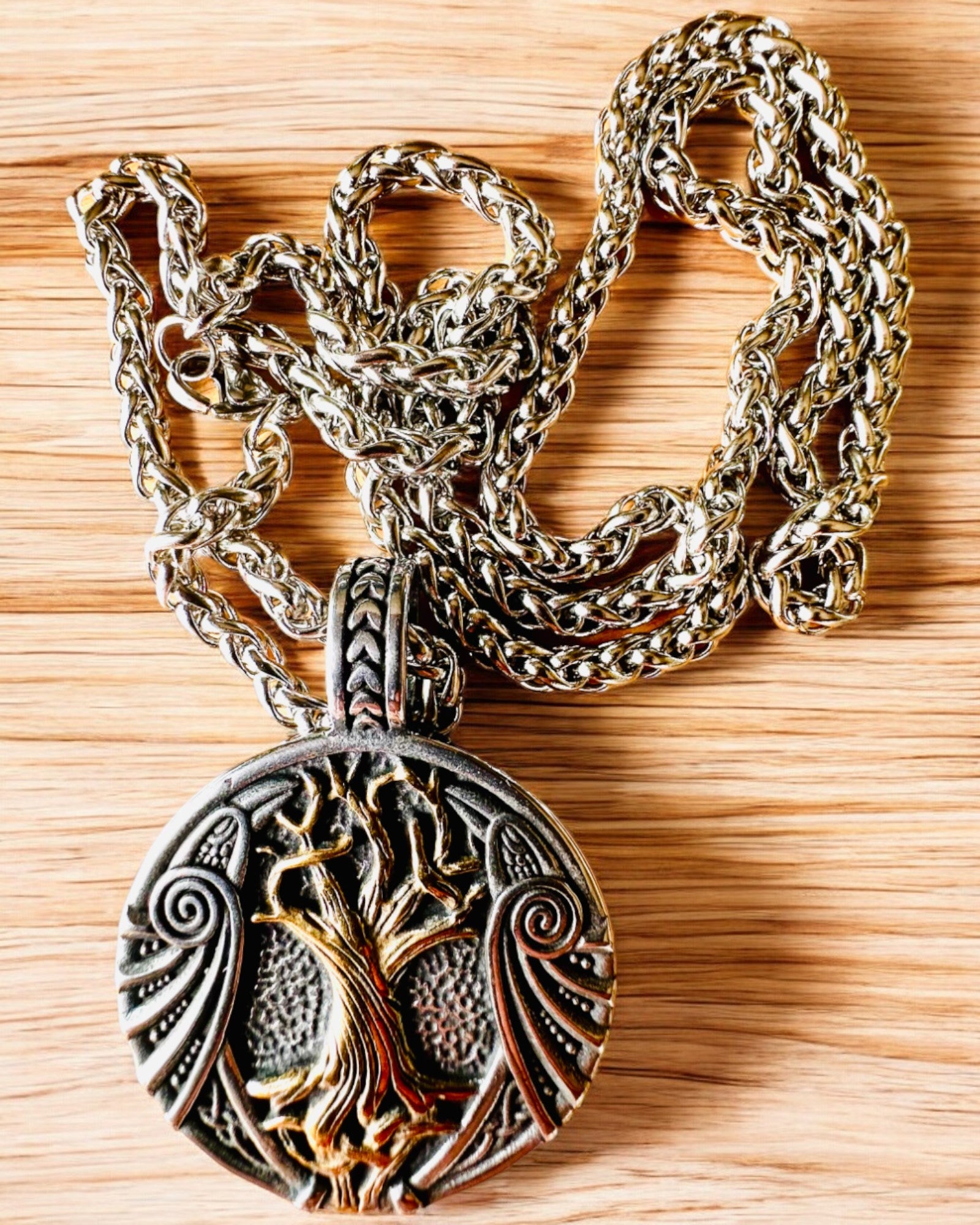 Collana "Albero della Vita" in acciaio inossidabile con personalizzazione, con simbolo Aegishjalmur, (Elmo del Terrore)