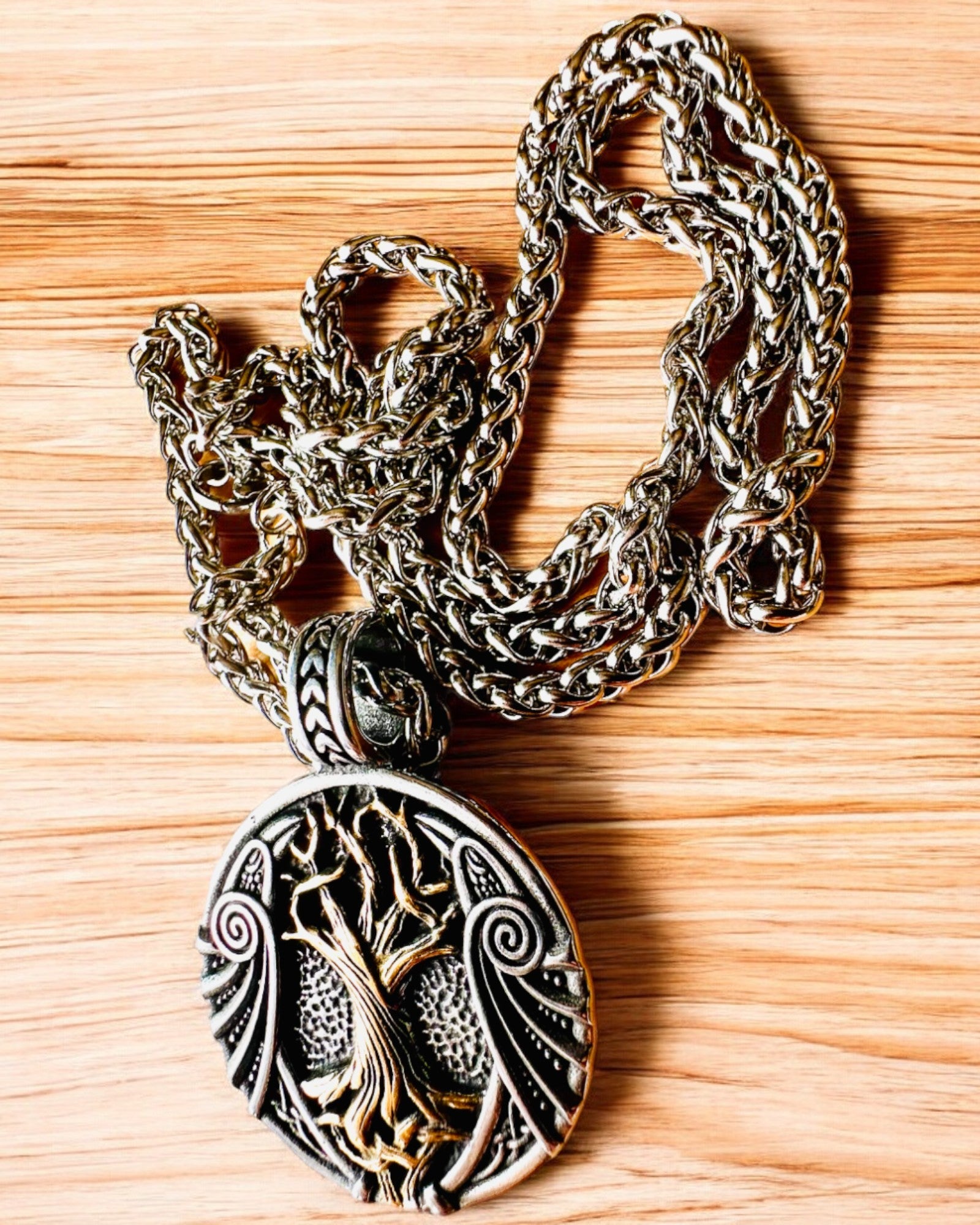 Collana "Albero della Vita" in acciaio inossidabile con personalizzazione, con simbolo Aegishjalmur, (Elmo del Terrore)