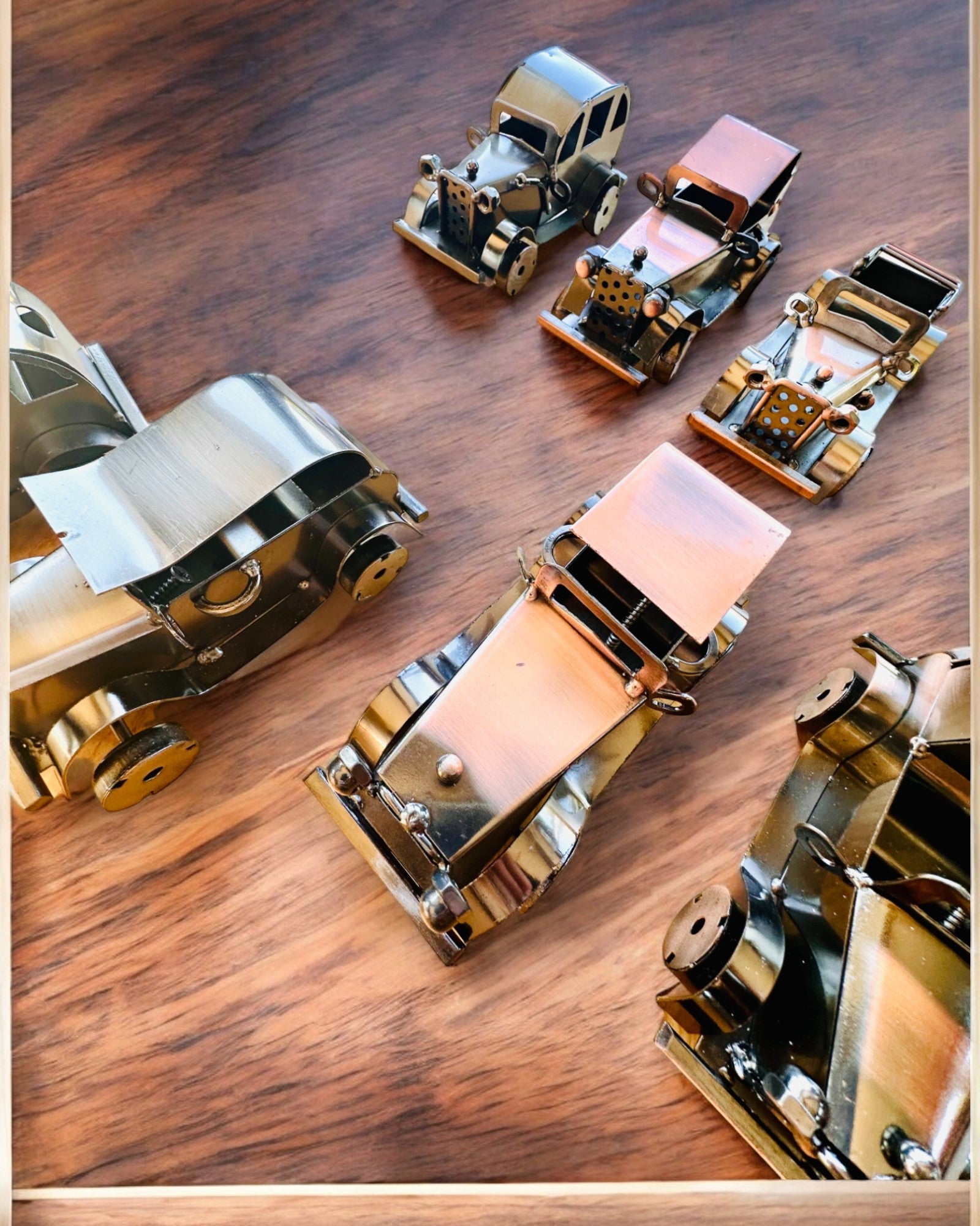 Auto classica retrò, automobile, in ferro - Collezione "Vintage Drive", modello di auto, personalizzazione con incisione per regalo