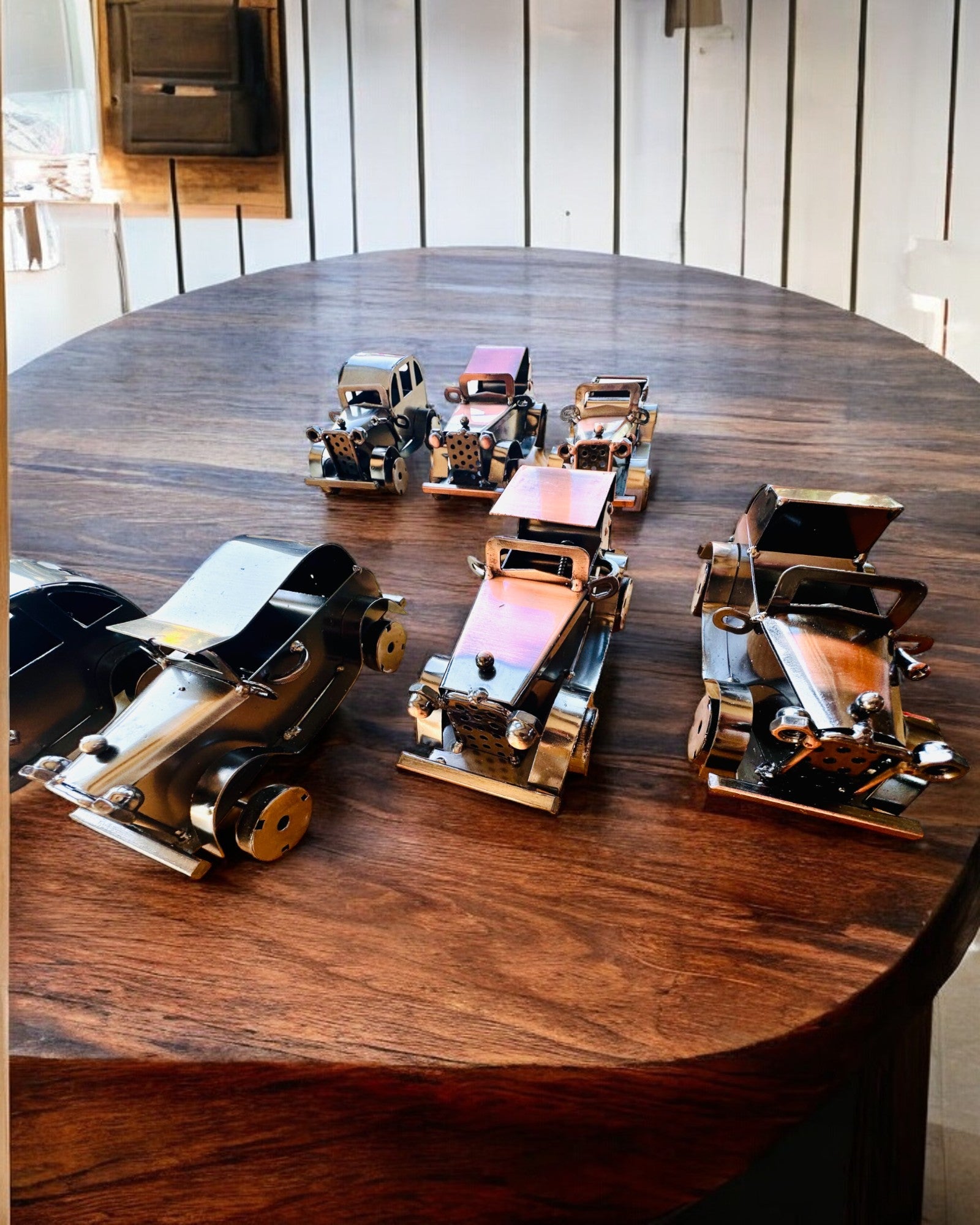 Auto classica retrò, automobile, in ferro - Collezione "Vintage Drive", modello di auto, personalizzazione con incisione per regalo