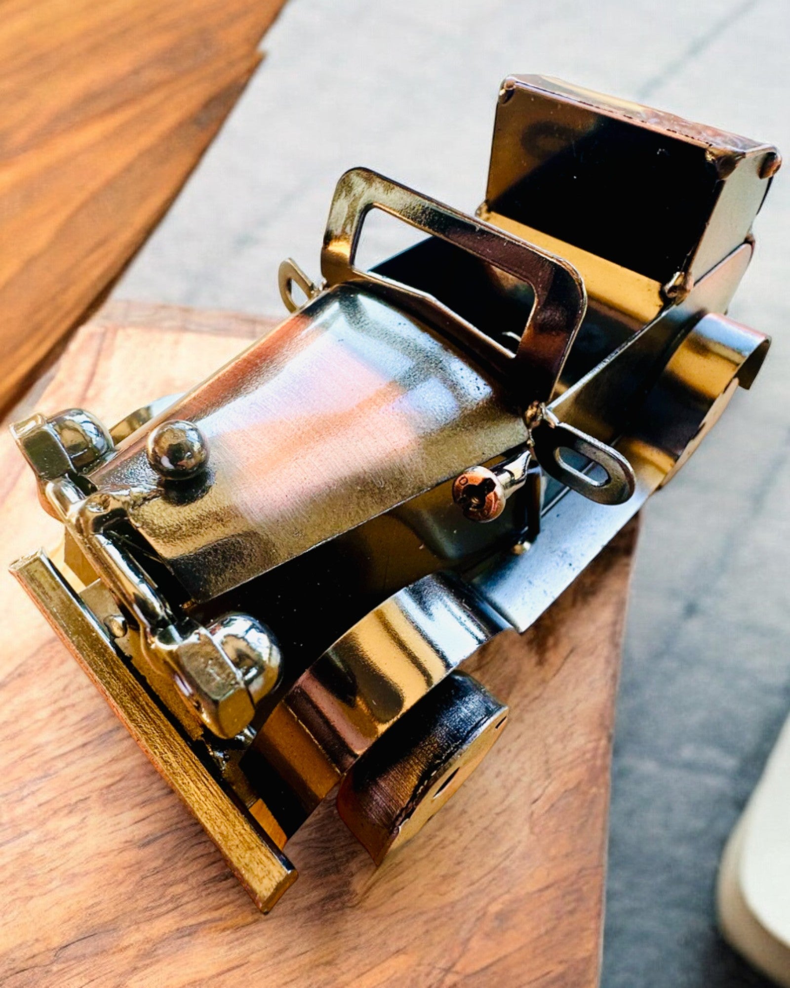 Auto classica retrò, automobile, in ferro - Collezione "Vintage Drive", modello di auto, personalizzazione con incisione per regalo