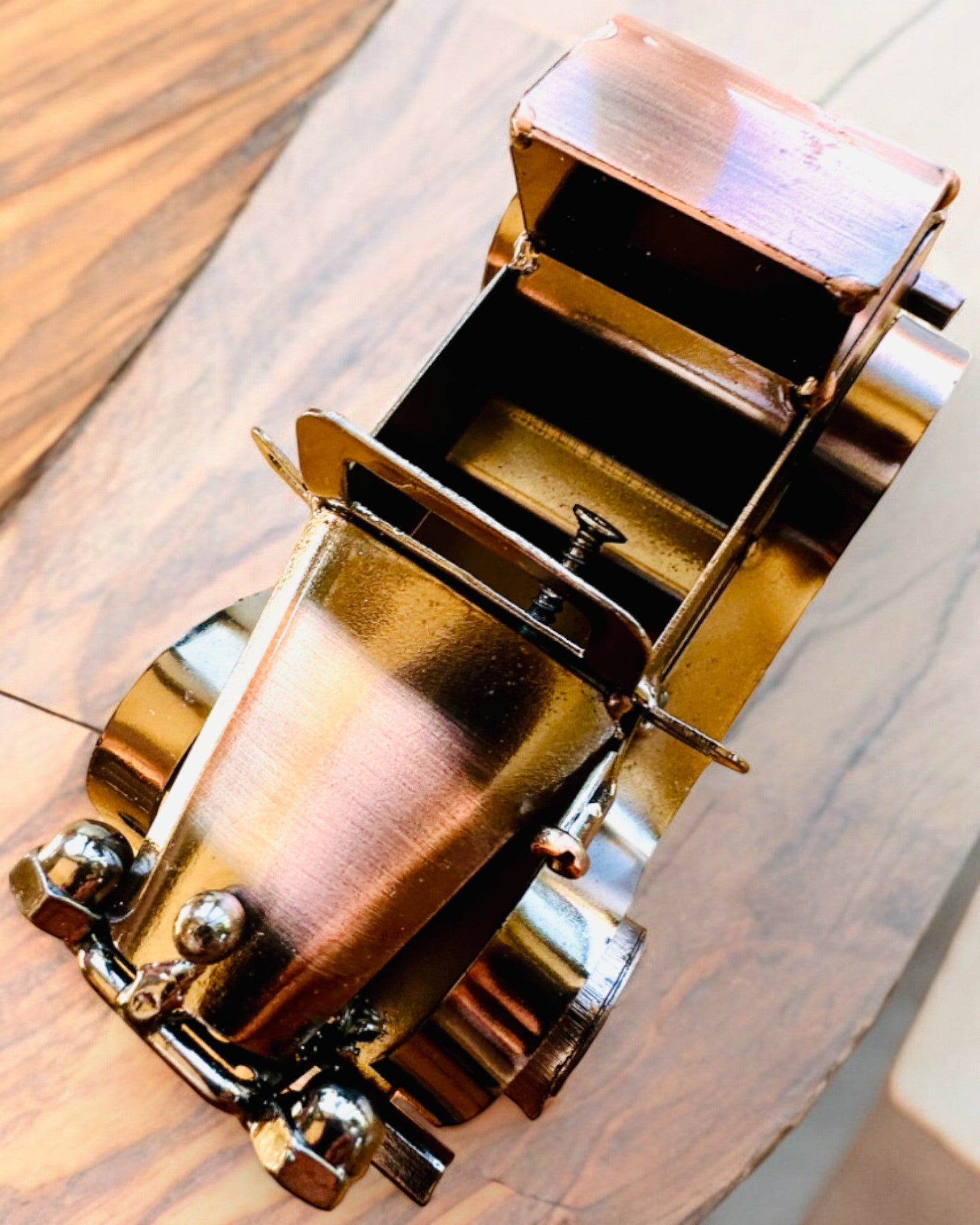 Auto classica retrò, automobile, in ferro - Collezione "Vintage Drive", modello di auto, personalizzazione con incisione per regalo