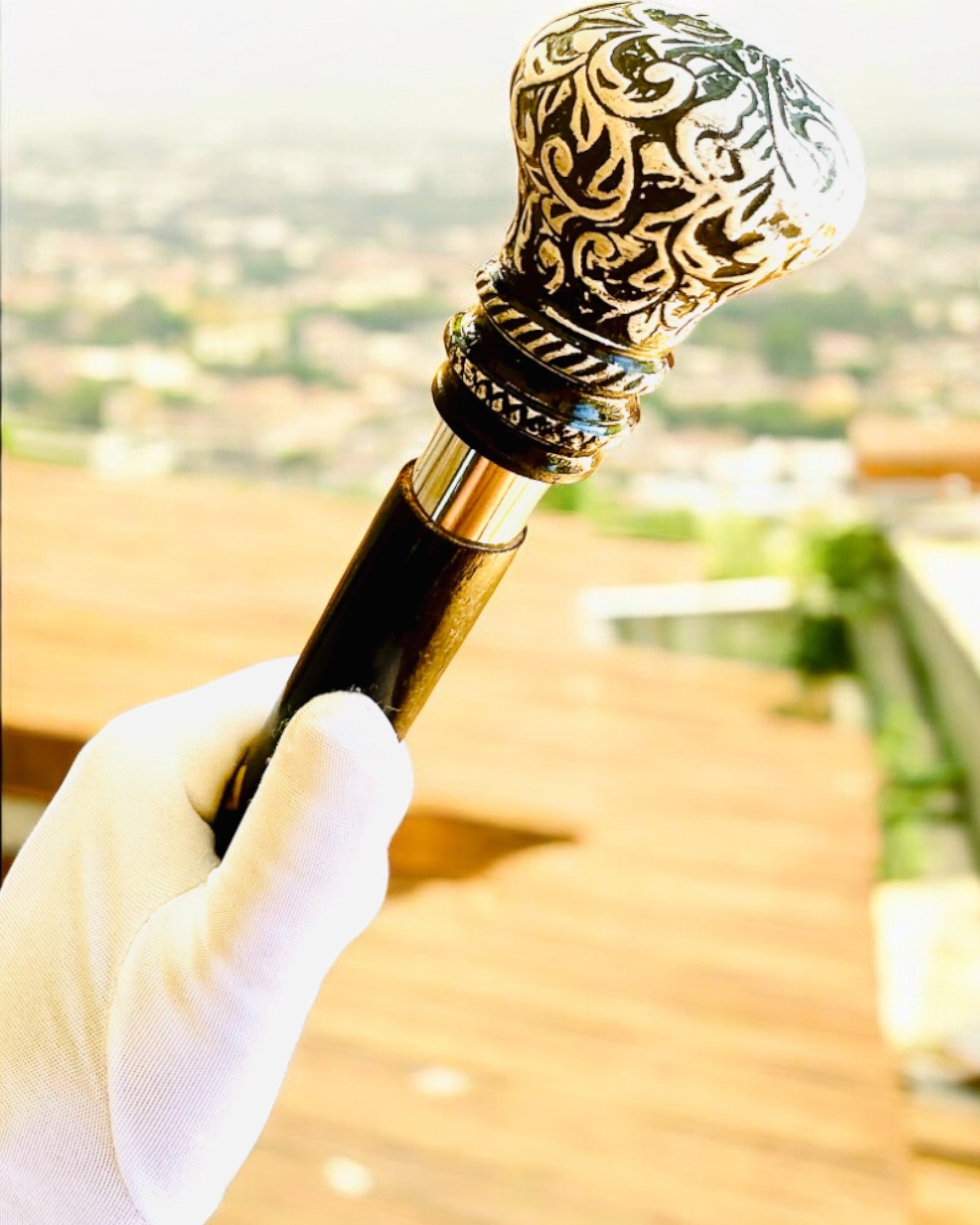 Bastone da passeggio "Bastone della Maestà" in legno, realizzato a mano, possibilità di incisione, 2 varianti disponibili