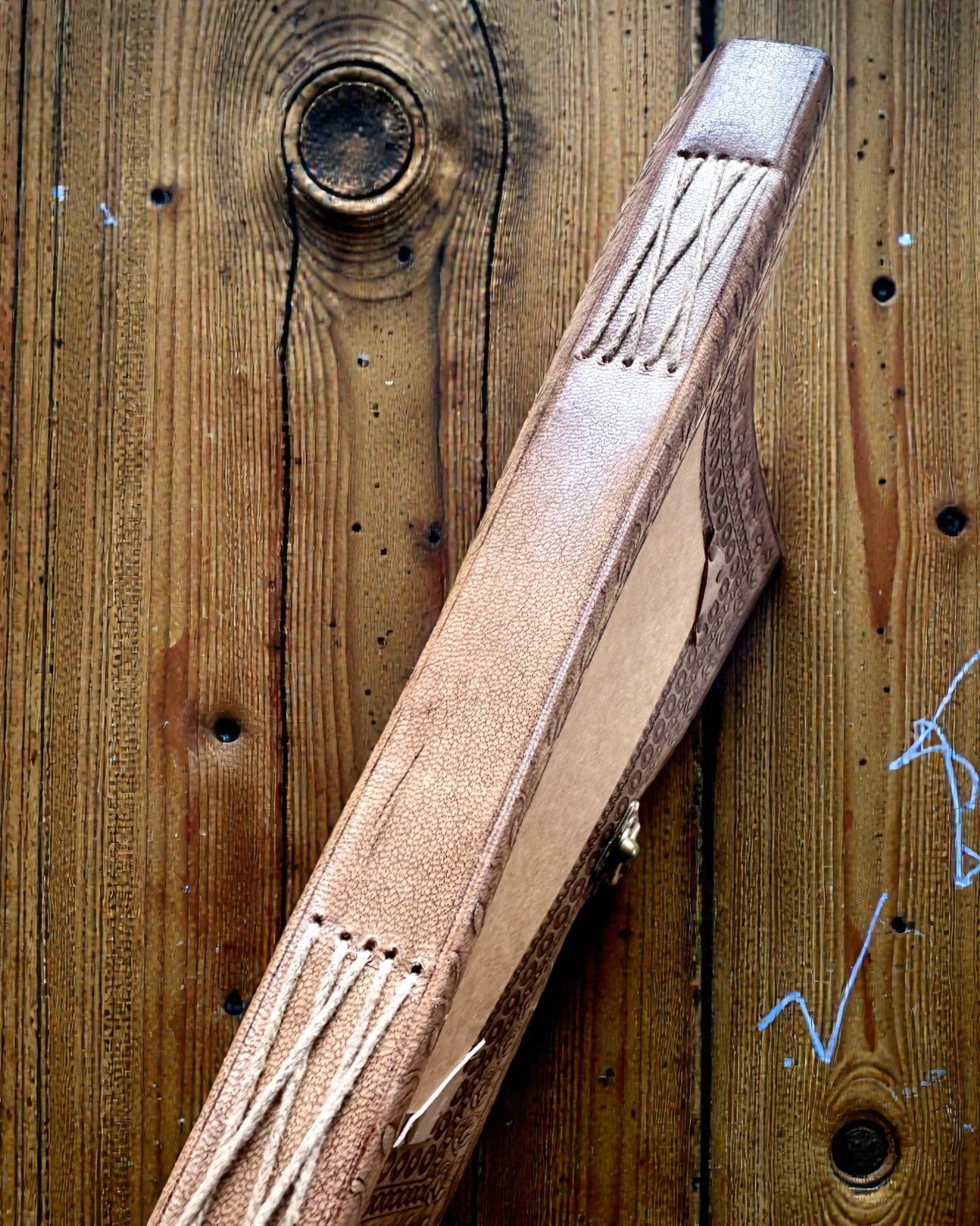 Libro dei ricordi in pelle Eredità – Taccuino personalizzato 25 × 33 cm