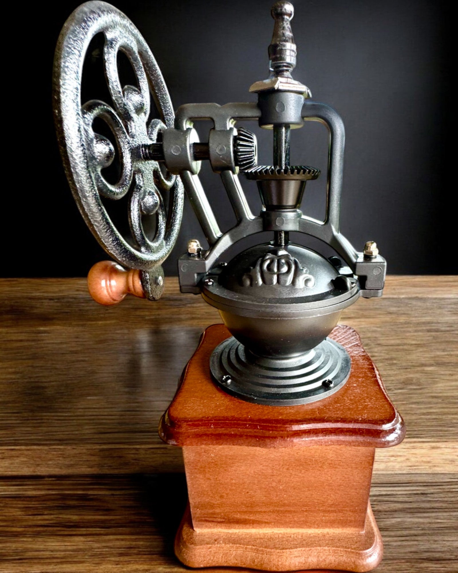 Macinacaffè retrò "Vintage Café" 27 cm di altezza, con possibilità di personalizzazione con incisione per regalo