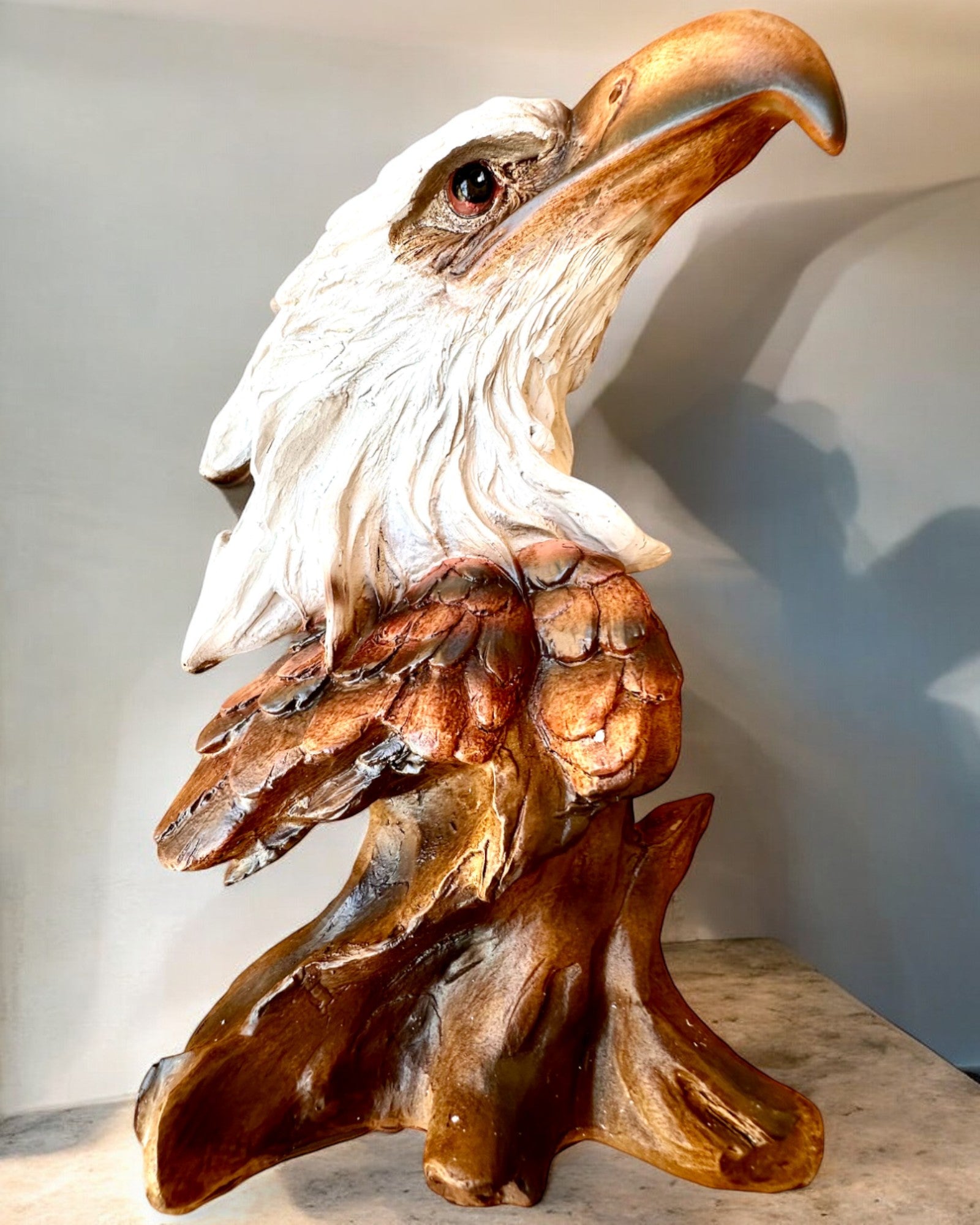 Aquila della Libertà Scultura in Resina con Possibilità di Incisione per regalo 26.5 cm di altezza