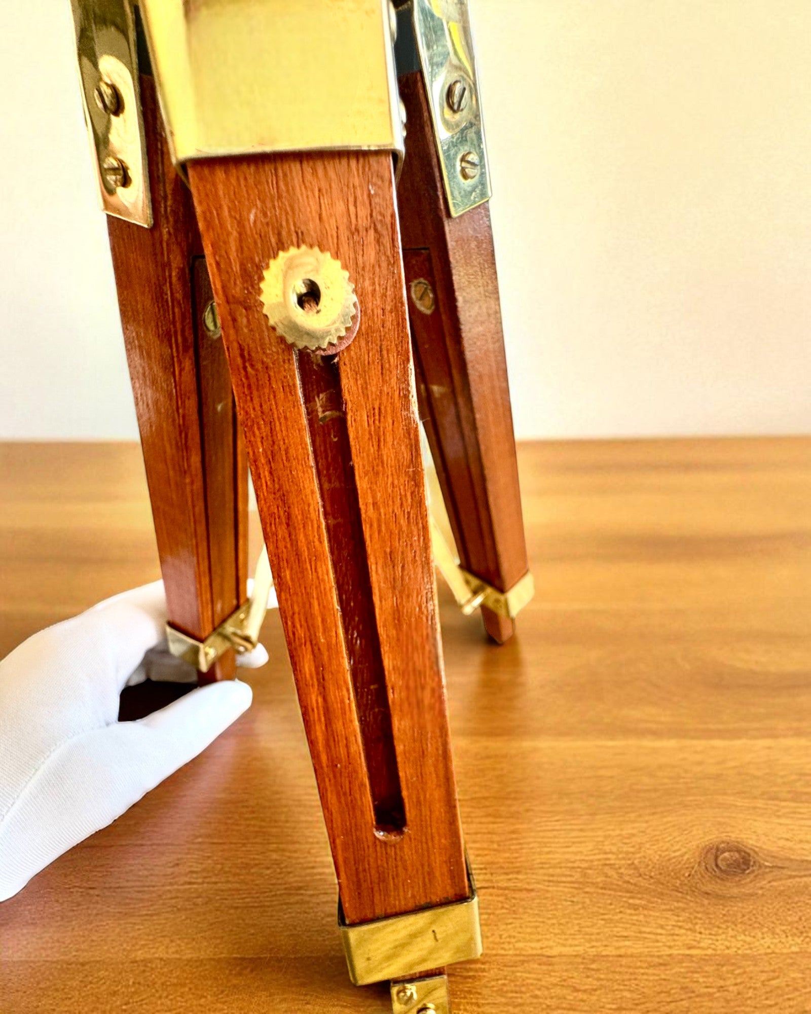 Cannocchiale Celestial su supporto in legno 41 cm, possibilità di personalizzazione con incisione come regalo