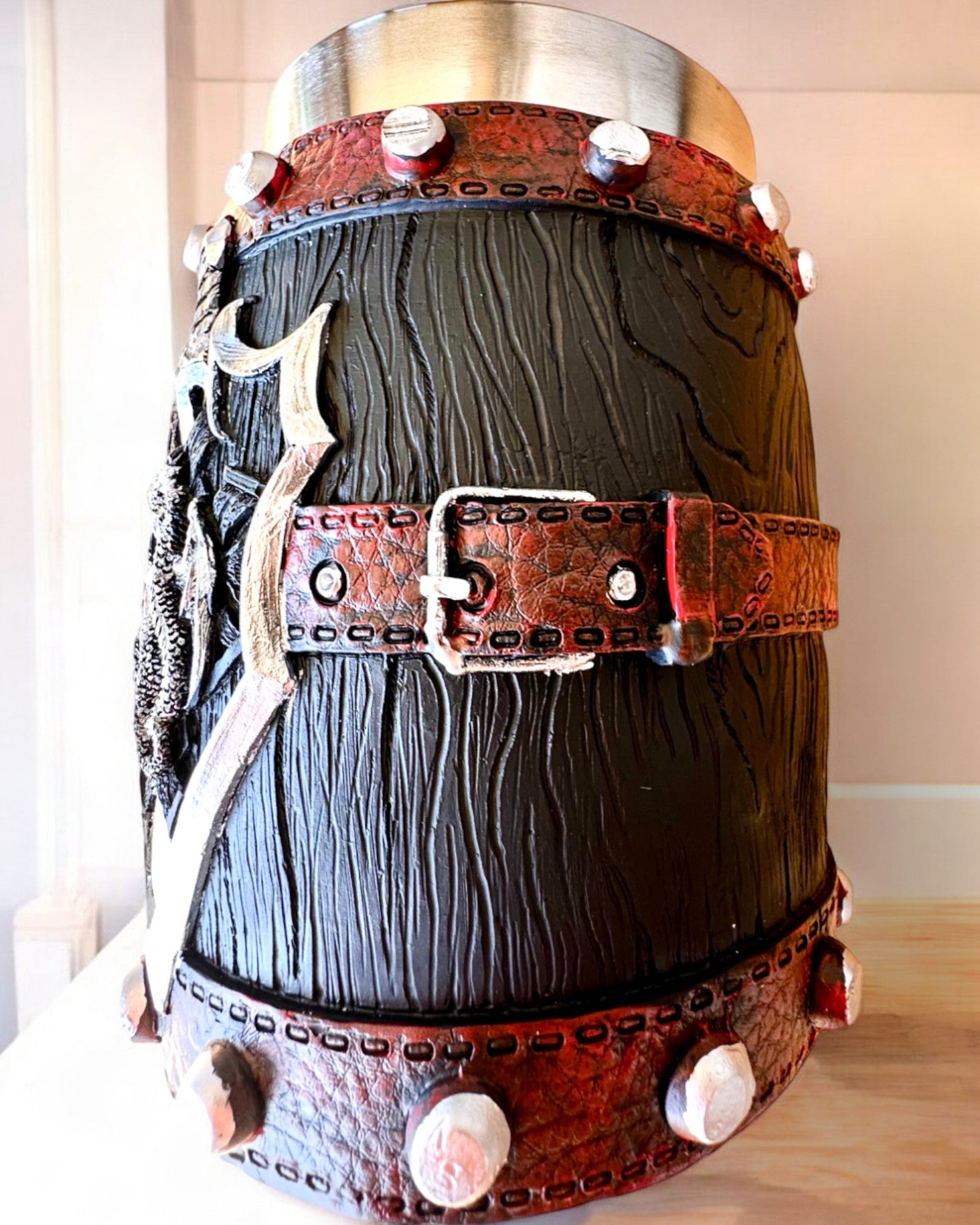 Boccale Oscuro del Guerriero Drago con Possibilità di Incisione per regalo, capacità 600 ml