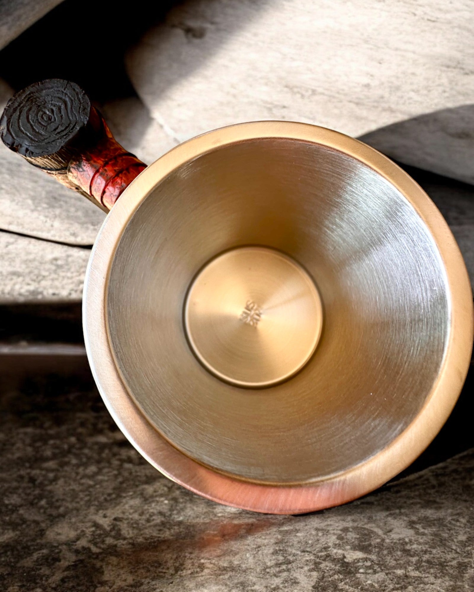 Boccale Oscuro del Guerriero Drago con Possibilità di Incisione per regalo, capacità 600 ml