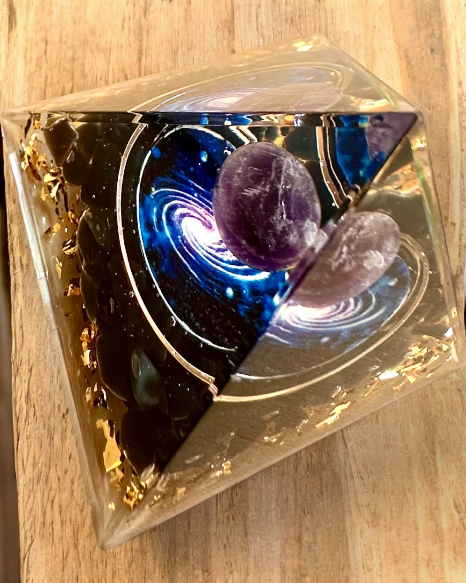Piramide Energetica orgonite "Piramide Cosmica" Essenza Galattica, per regalo