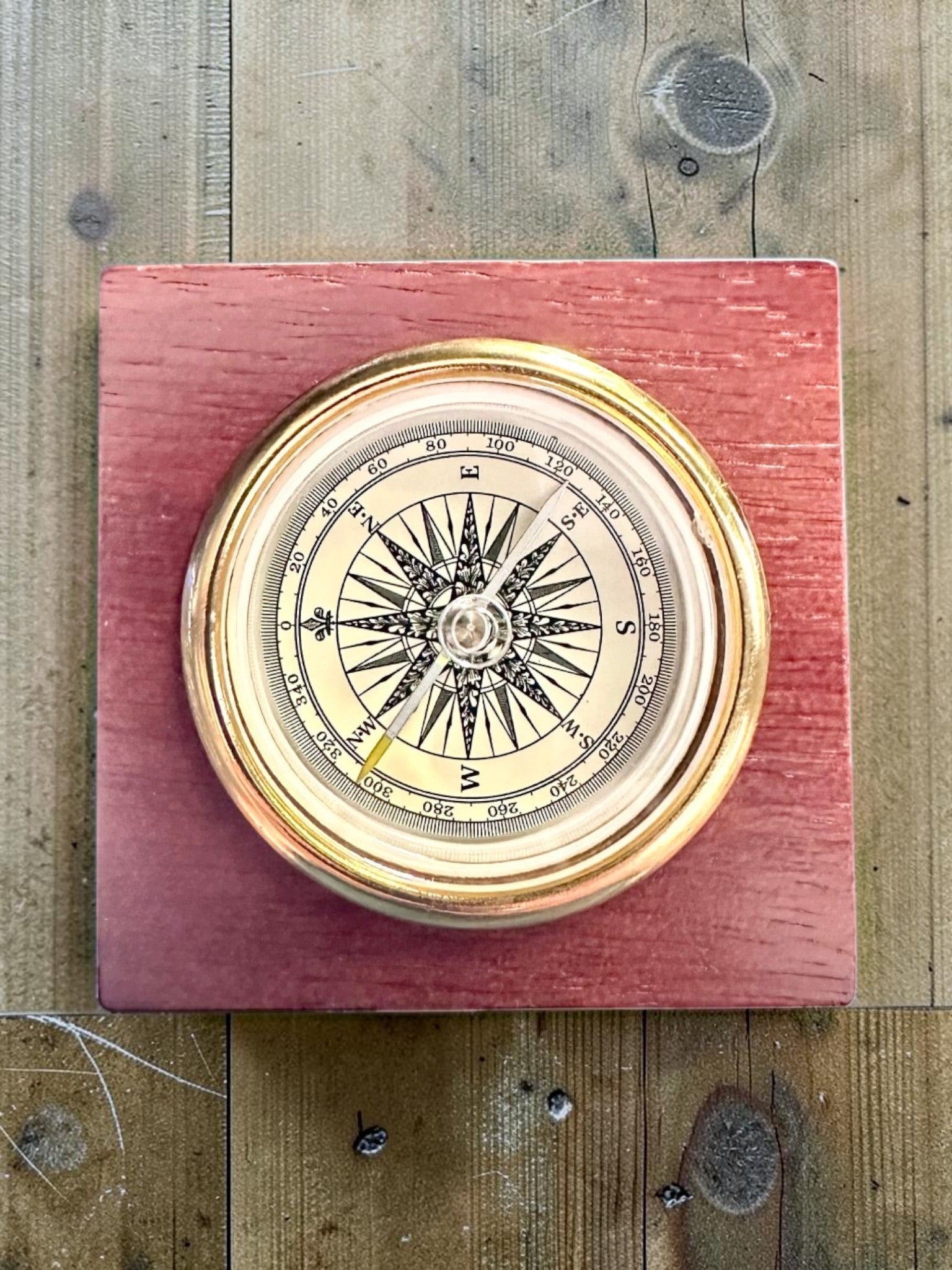 Bussola "Navigator2" - Eleganza Classica in Ottone e Legno, personalizzazione con incisione per regalo