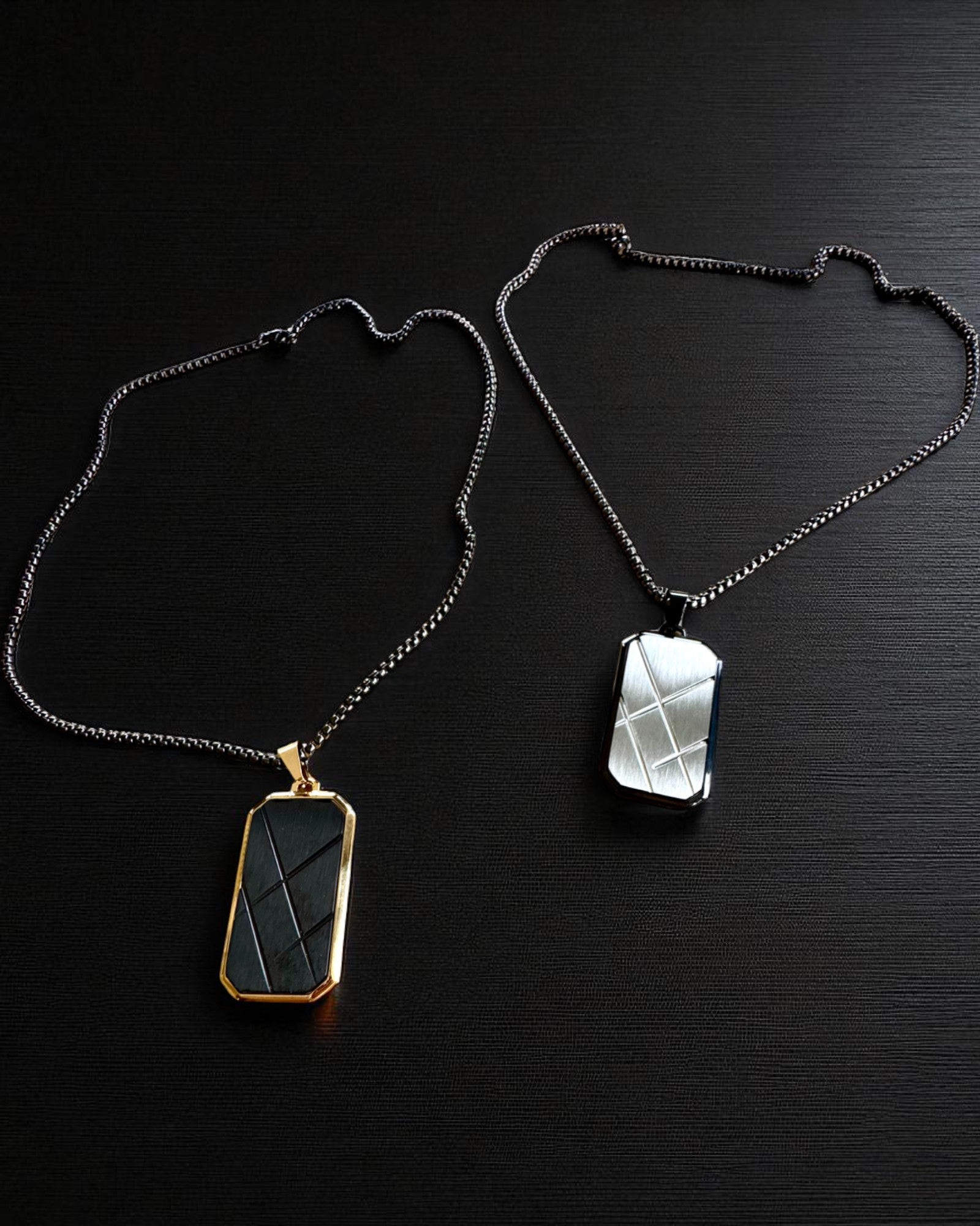 Collana maschile Dog Tag "SteelVision" – acciaio inossidabile, 15 varianti, personalizzazione con incisione