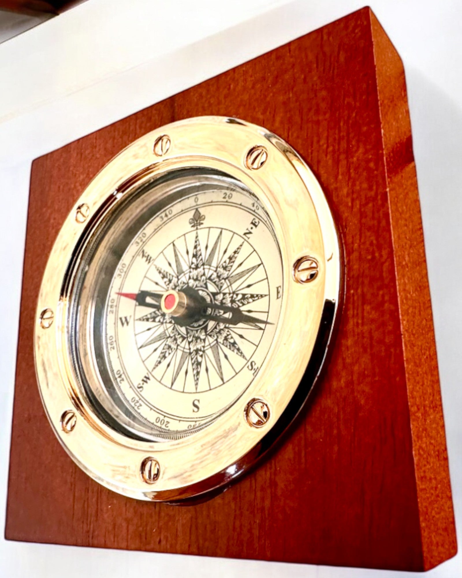 Bussola "Navigator2" - Eleganza Classica in Ottone e Legno, personalizzazione con incisione per regalo