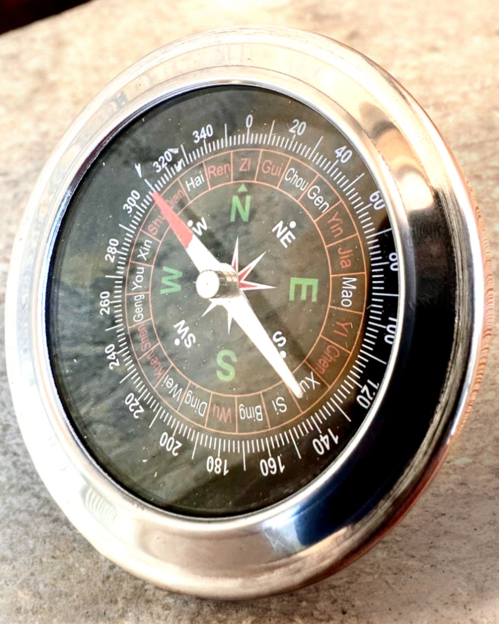 Bussola Feng Shui – Precisione in Acciaio, personalizzazione con incisione per regalo