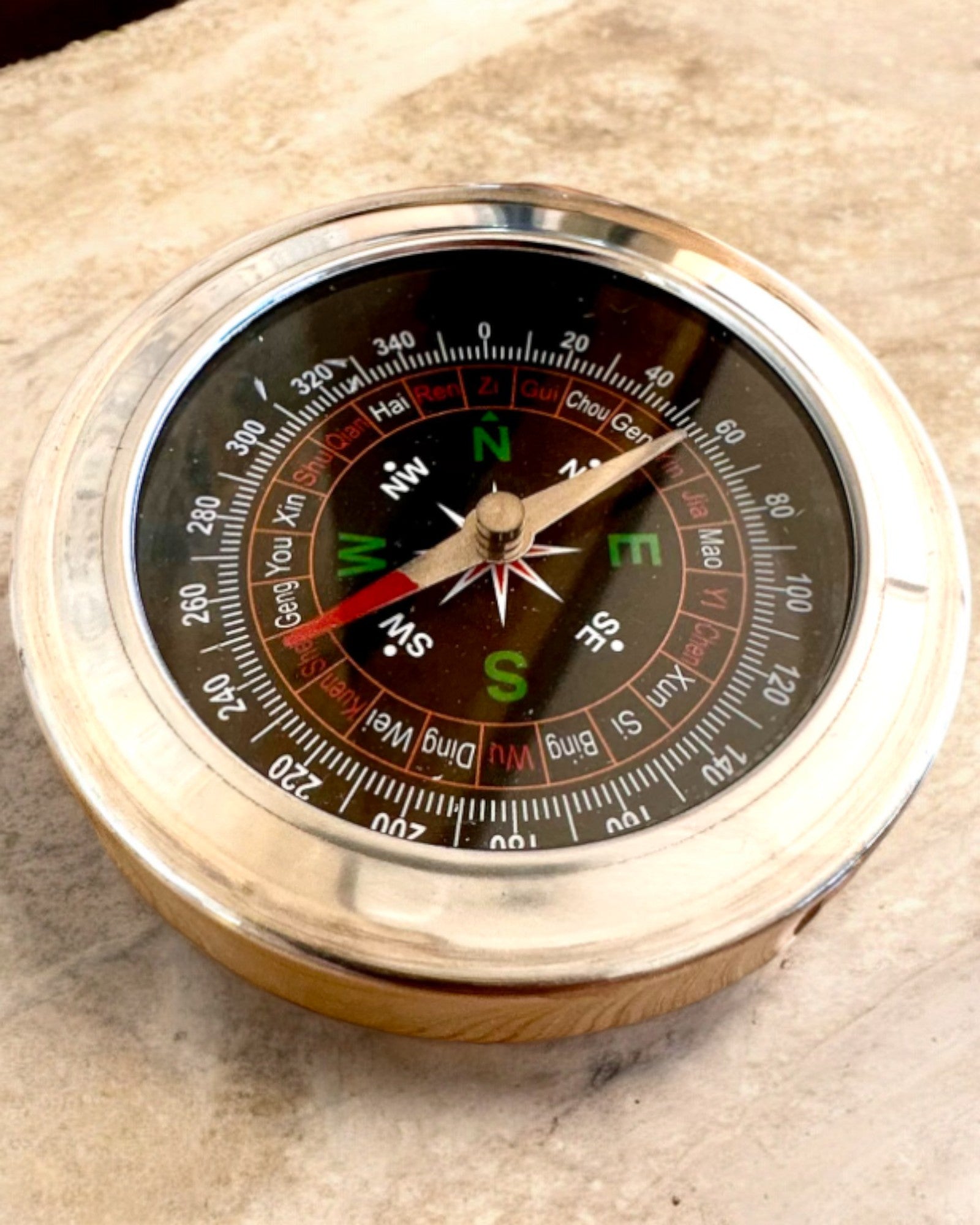 Bussola Feng Shui – Precisione in Acciaio, personalizzazione con incisione per regalo