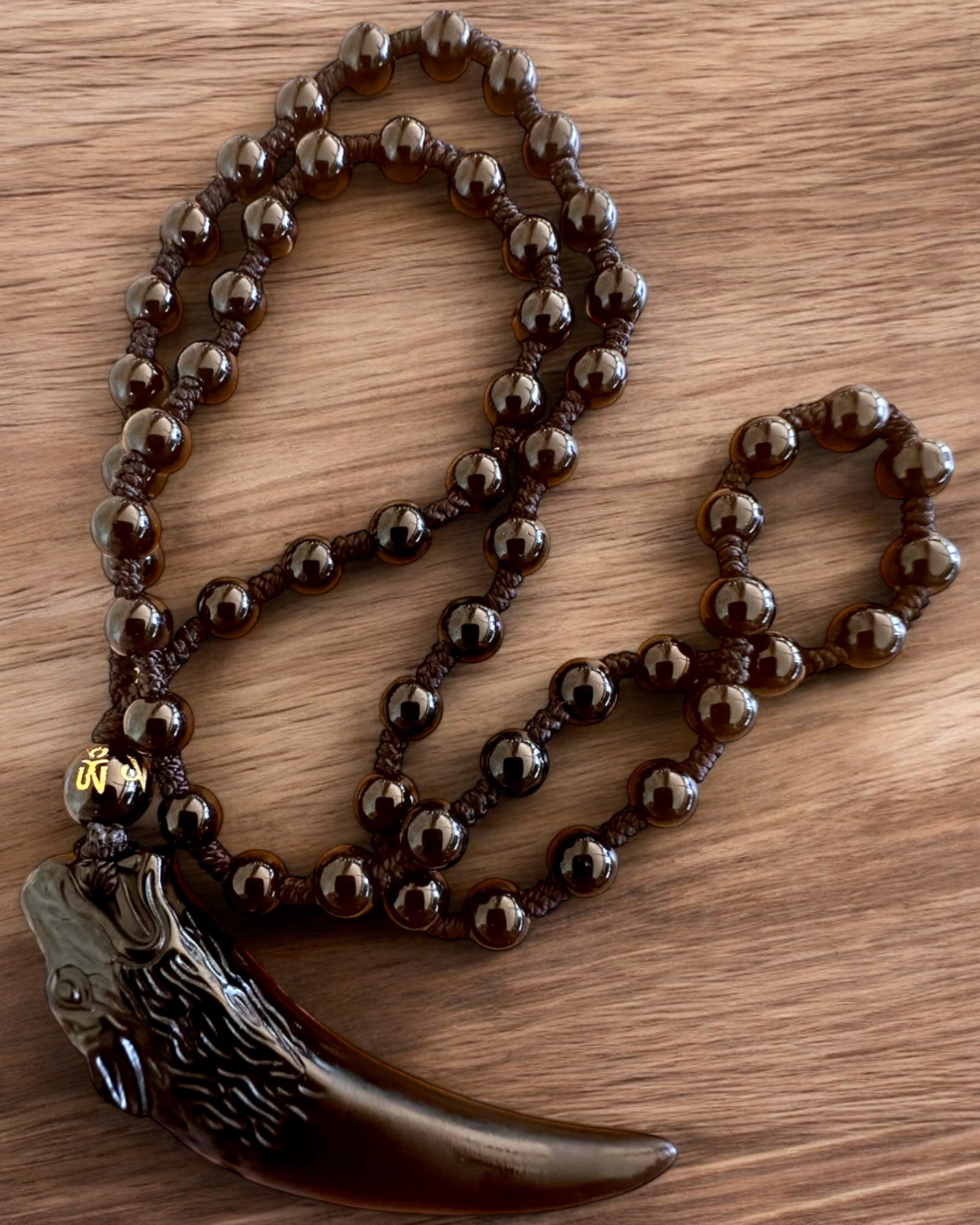 Dente di Lupo di Giada - Amuleto di Forza e Protezione, possibilità di personalizzazione con incisione per regalo