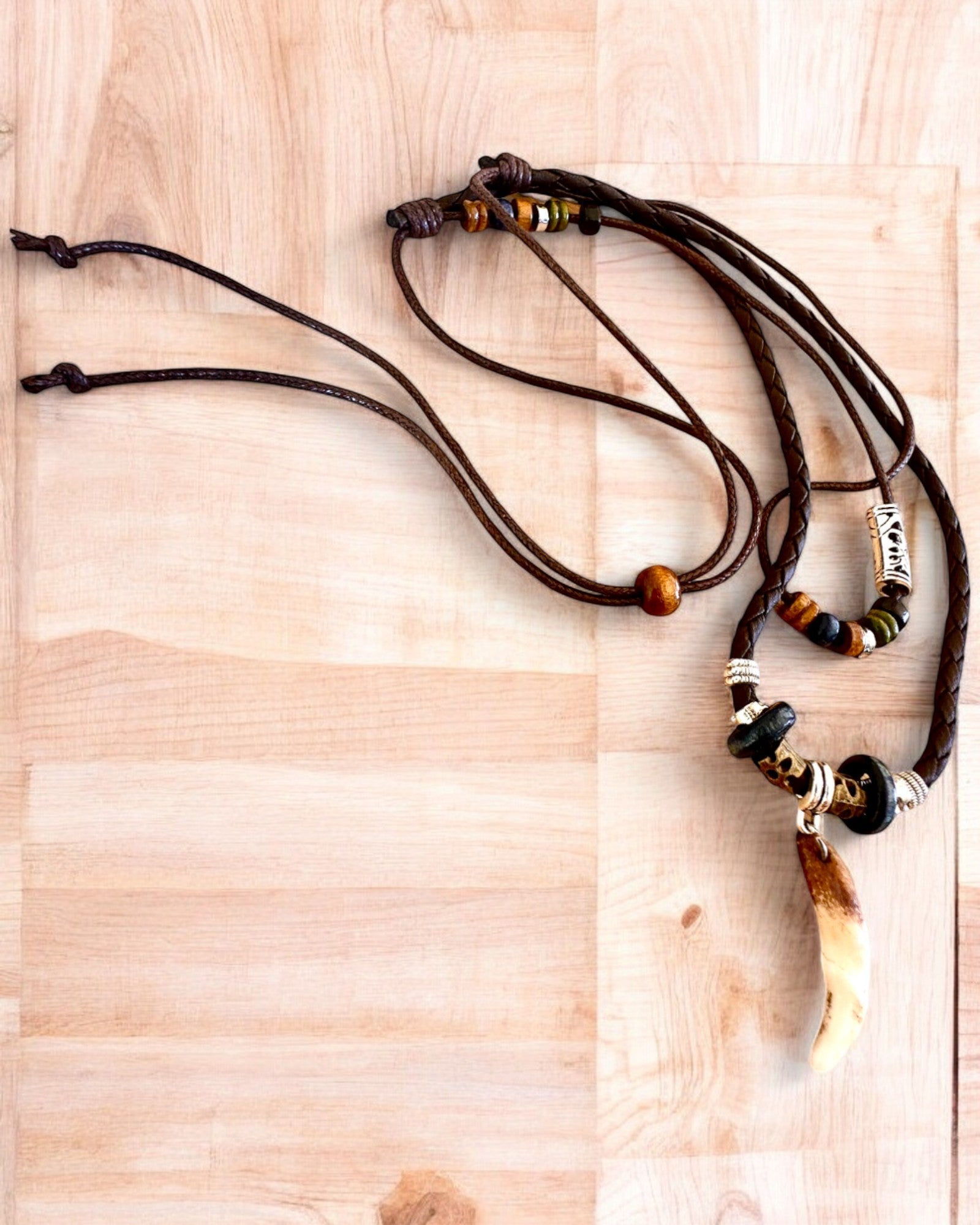 Wilczy Ząb - Collana del Potere - possibilità di personalizzazione con incisione per regalo