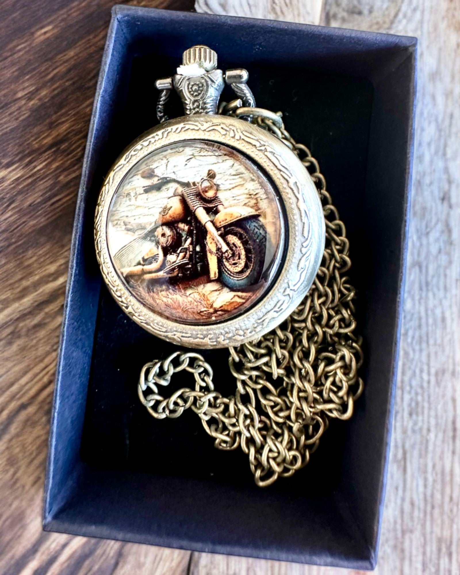 Orologio da Tasca Retrò "Stile Motociclista", possibilità di personalizzazione con incisione per regalo