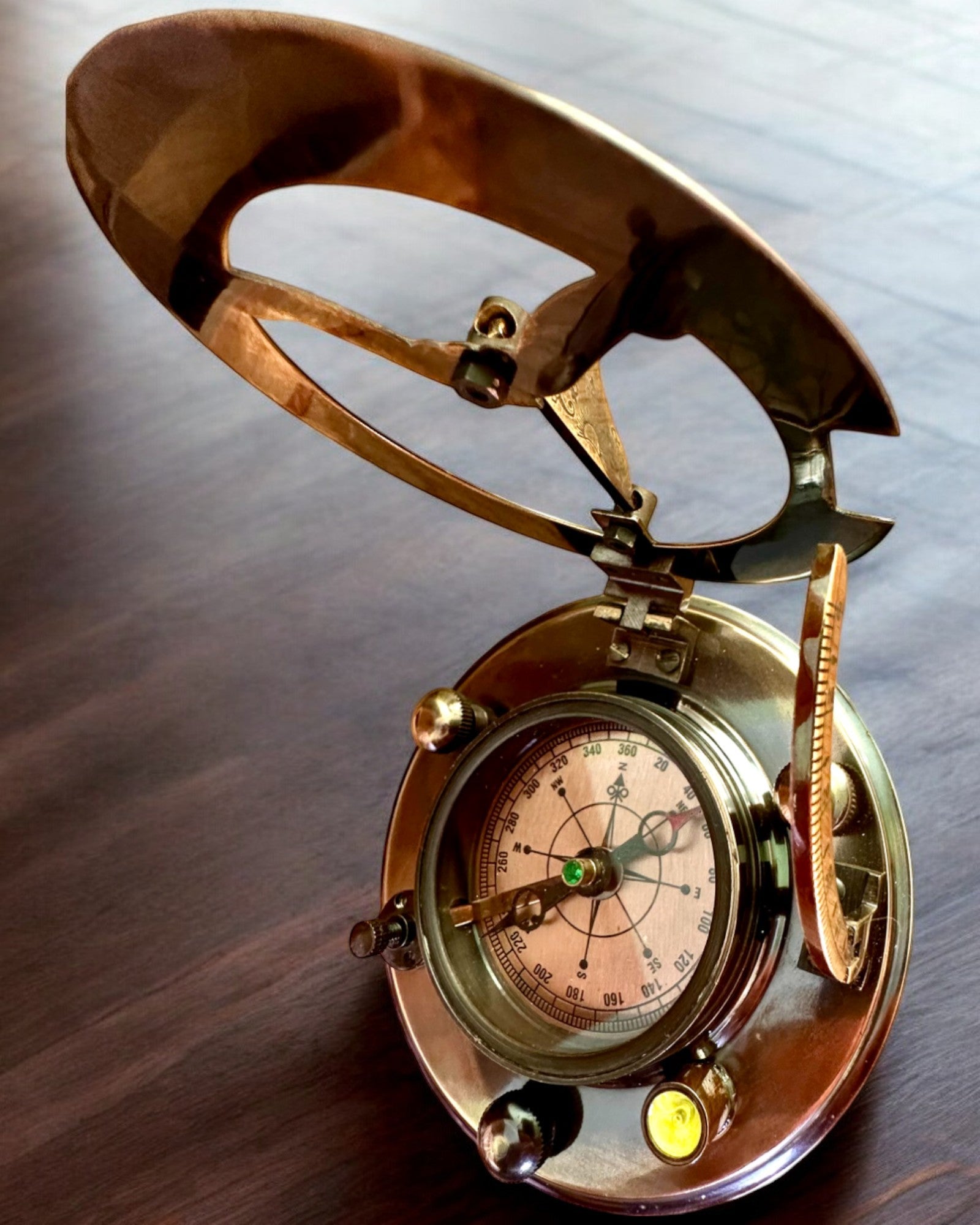 Bussola del Capitano "Odkrywca 2" - possibilità di personalizzazione con incisione per regalo, 2 varianti di colore a scelta