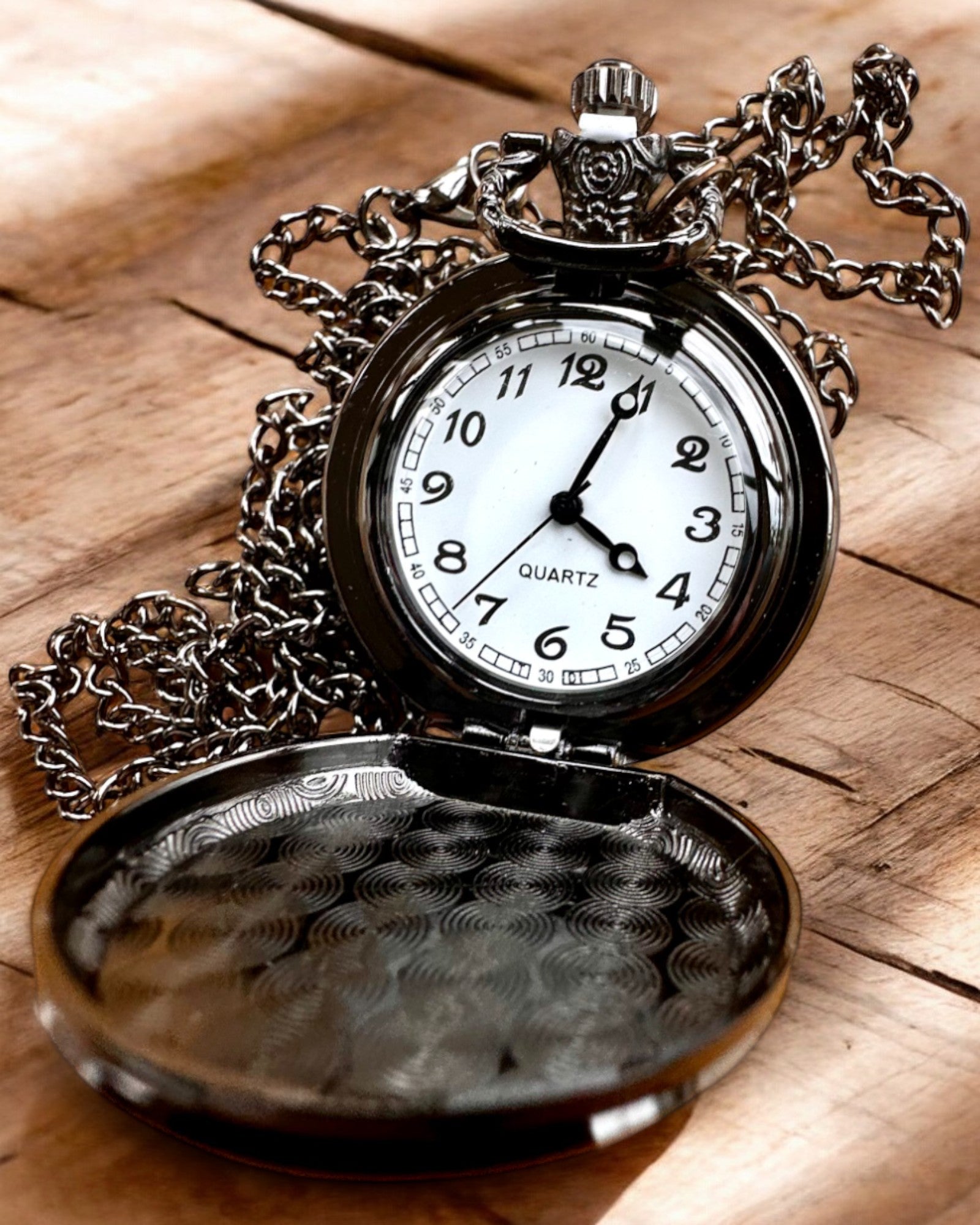 Orologio da tasca "Smoczy Okrąg 2" – accessorio elegante con un tocco di magia - personalizzazione con incisione per regalo