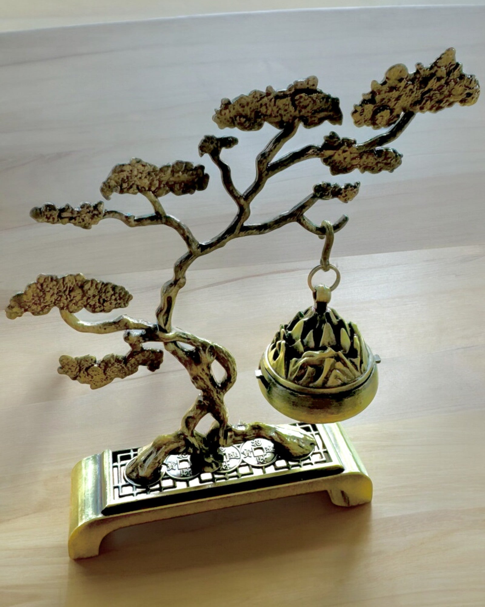 Elegante Supporto in Metallo per Incenso Bonsai - possibilità di personalizzazione con incisione per regalo
