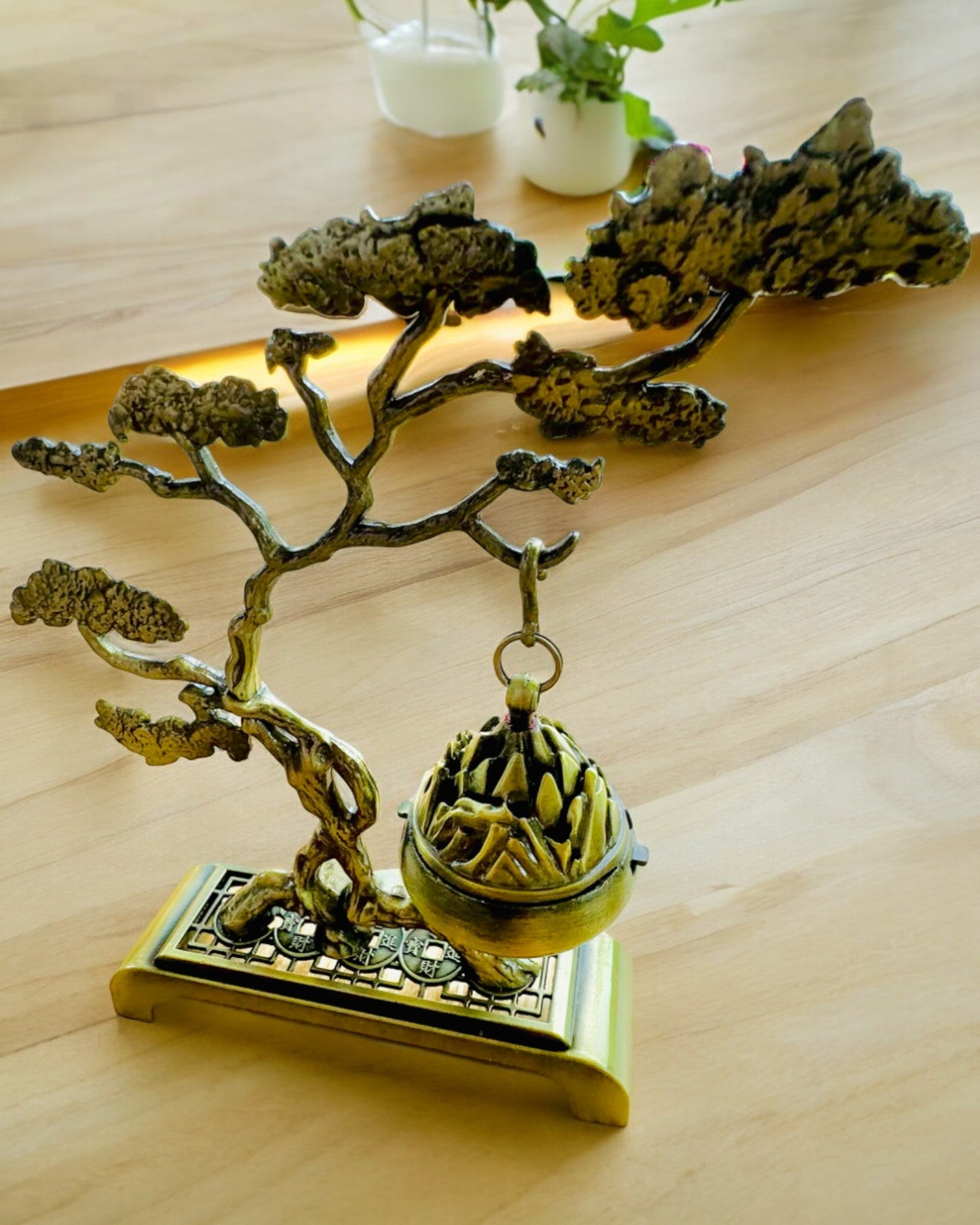 Elegante Supporto in Metallo per Incenso Bonsai - possibilità di personalizzazione con incisione per regalo