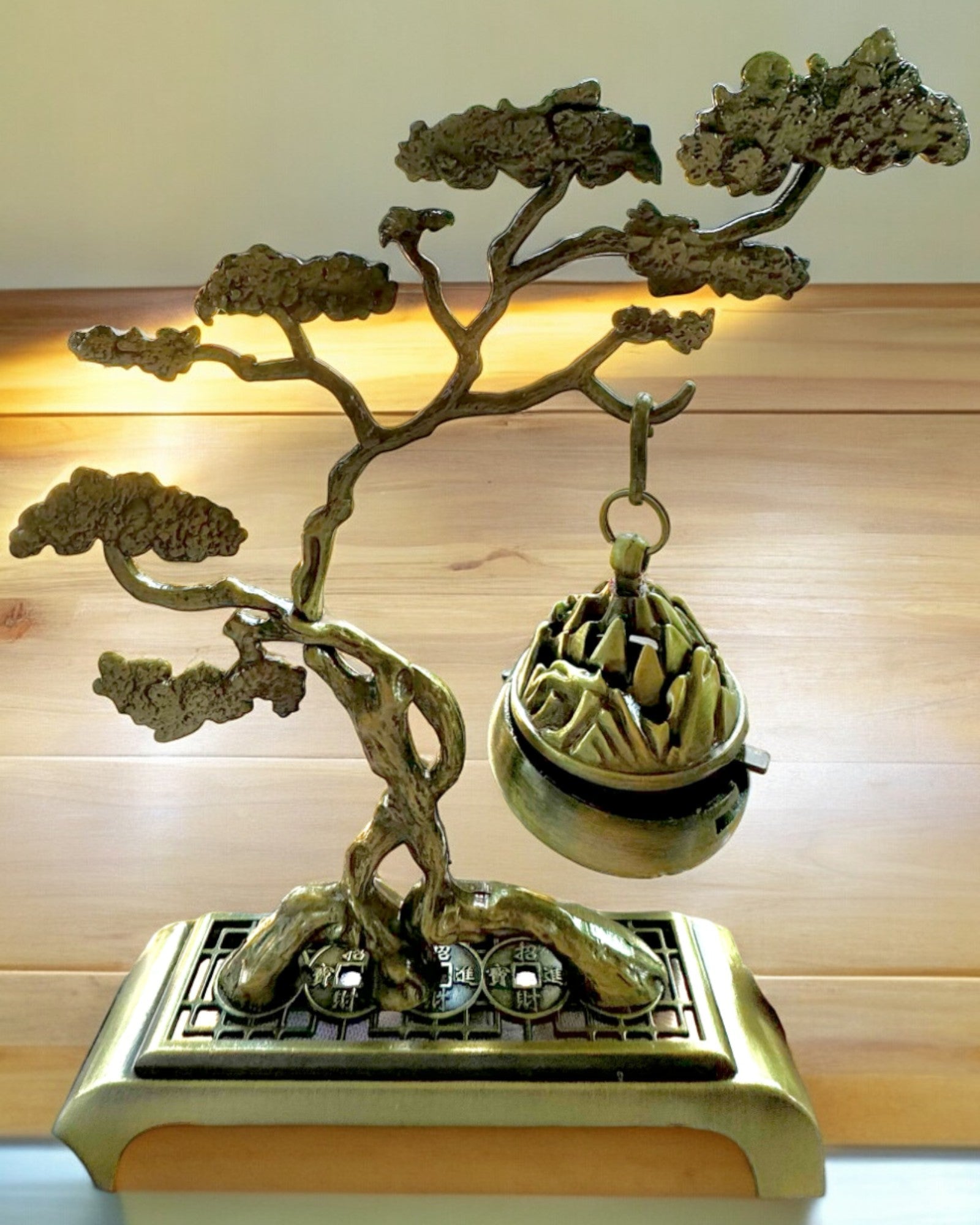 Elegante Supporto in Metallo per Incenso Bonsai - possibilità di personalizzazione con incisione per regalo