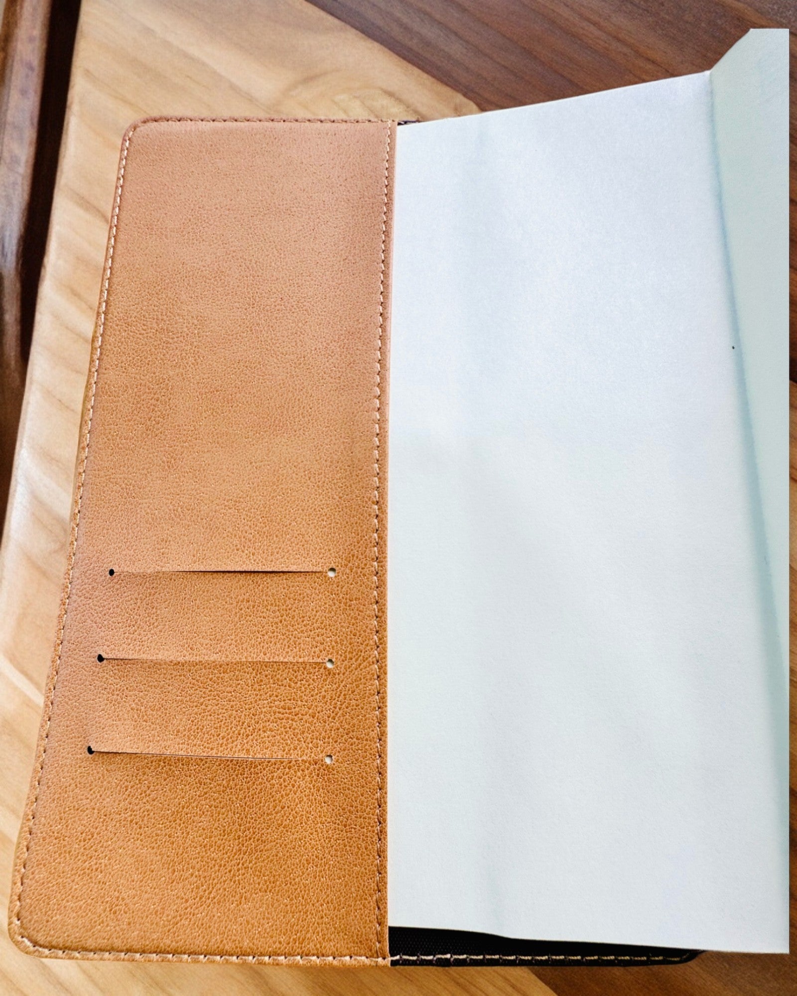 Taccuino in Pelle Esclusivo "Sekretnik" A5 con Serratura a Combinazione - personalizzazione con incisione