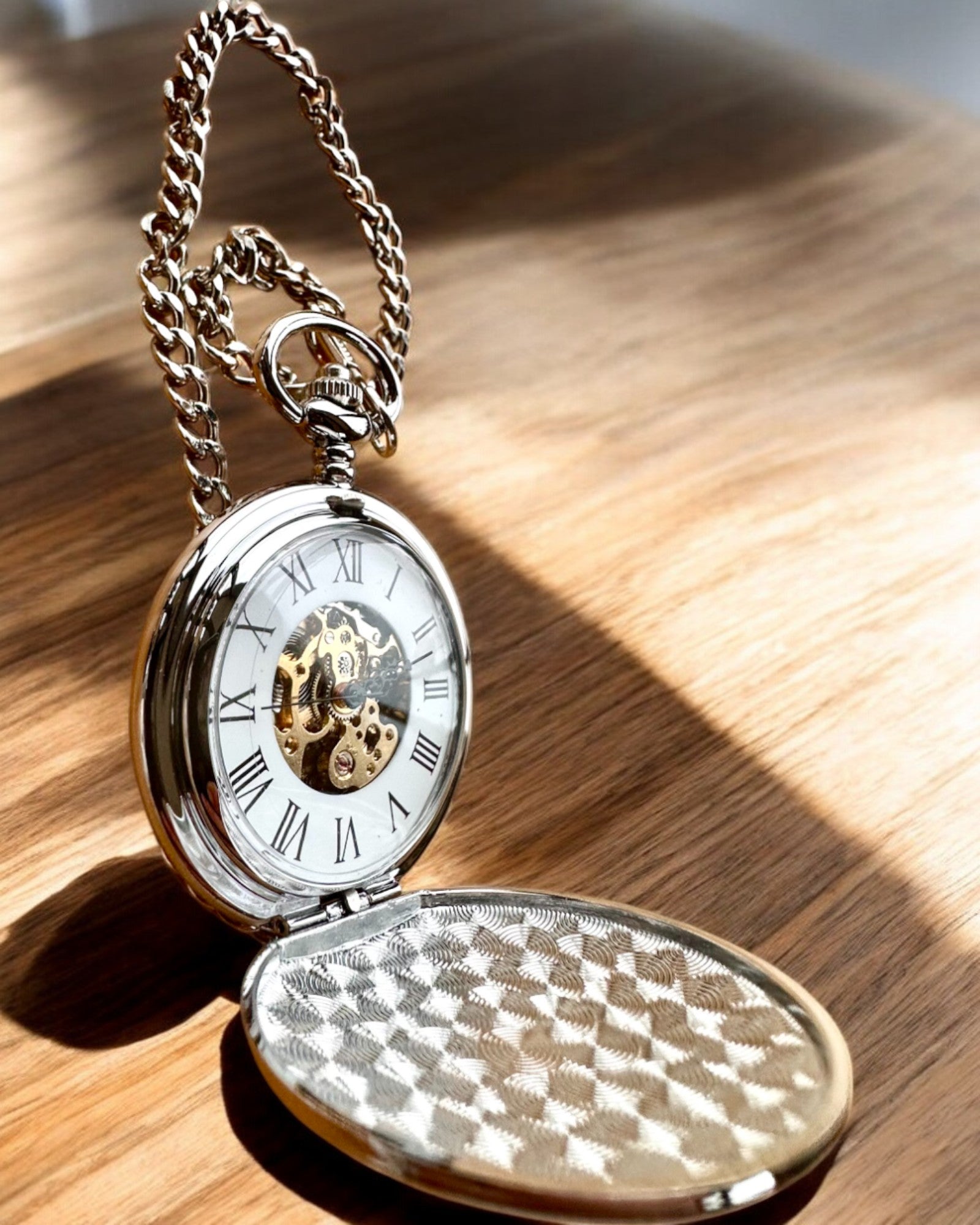 Orologio da Tasca Meccanico Classico con Doppio Coperchio, Manuale, Colore Argento