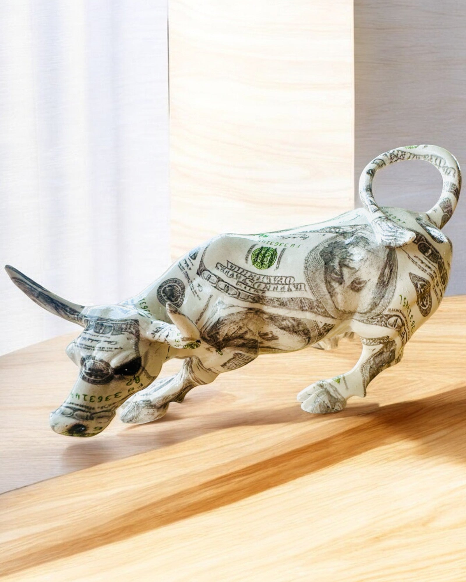 Scultura Decorativa Toro "BullArt" – Arte Unica con Opzione di Incisione - 4 varianti di colore, per regalo personalizzato