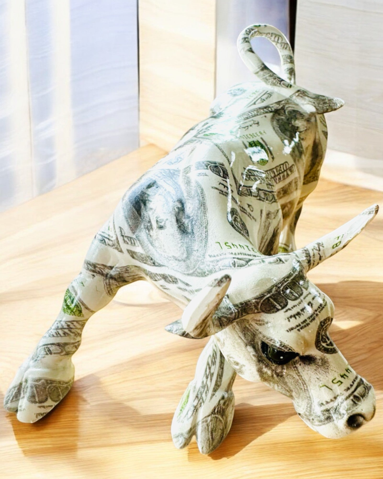 Scultura Decorativa Toro "BullArt" – Arte Unica con Opzione di Incisione - 4 varianti di colore, per regalo personalizzato