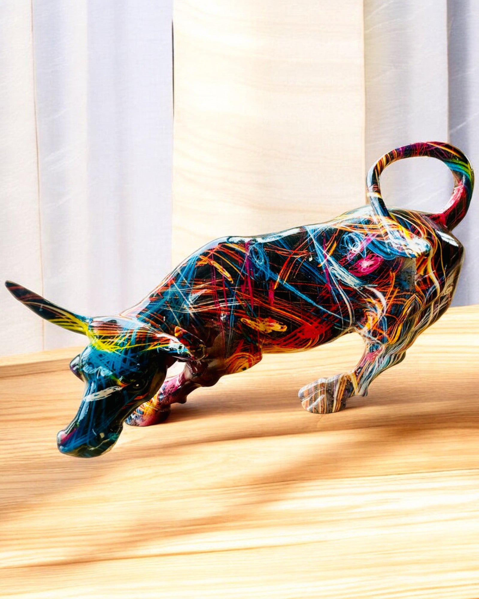 Scultura Decorativa Toro "BullArt" – Arte Unica con Opzione di Incisione - 4 varianti di colore, per regalo personalizzato