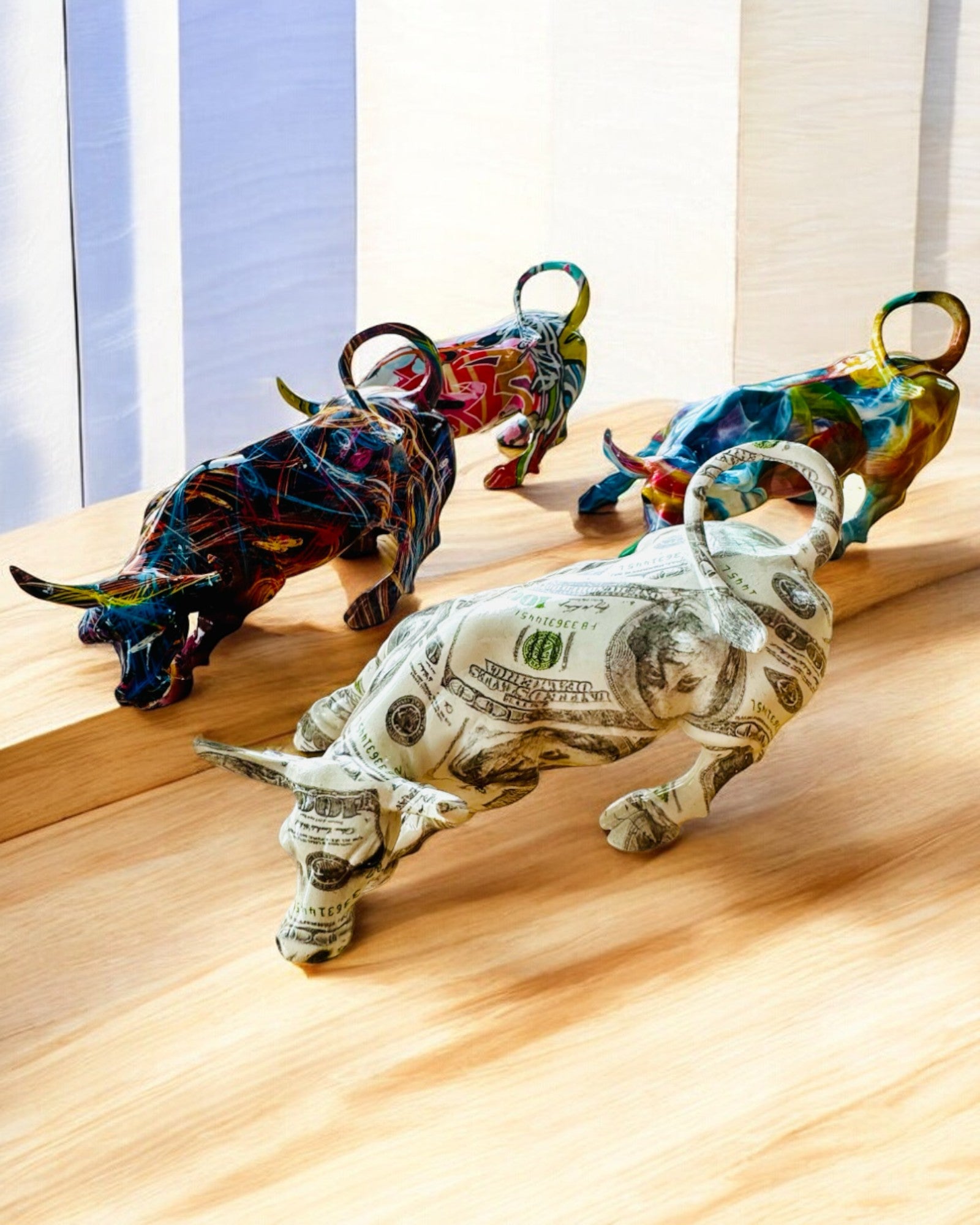 Scultura Decorativa Toro "BullArt" – Arte Unica con Opzione di Incisione - 4 varianti di colore, per regalo personalizzato