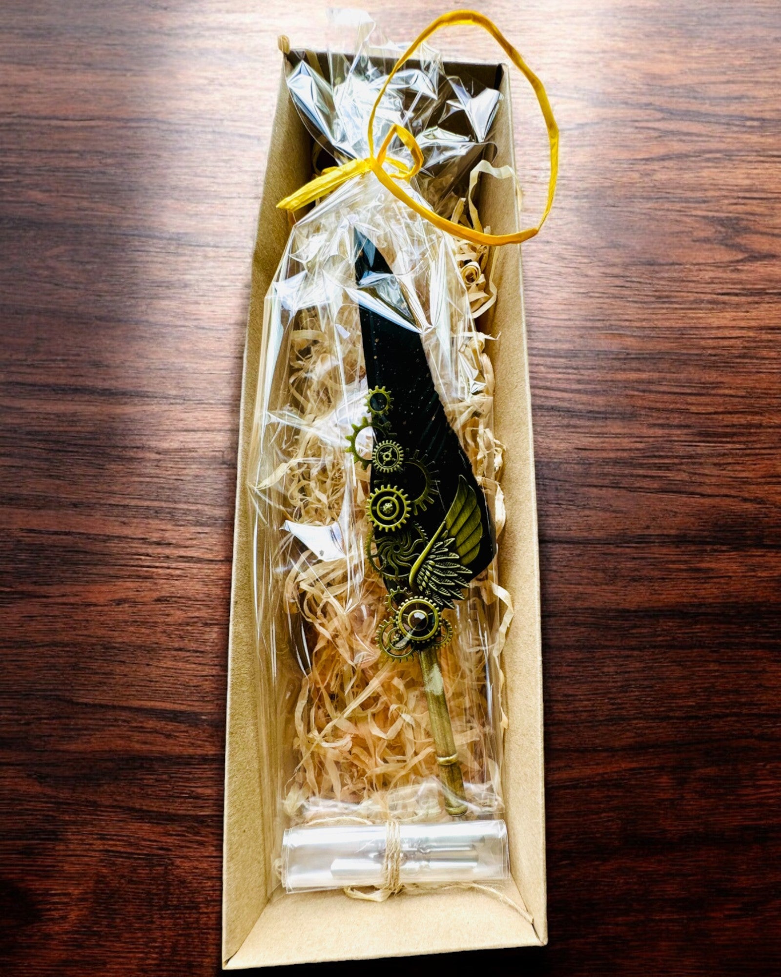 Penna Calligrafica "Eleganza Steampunk" con Piuma di Tacchino - Fatto a Mano 5 varianti tra cui scegliere, personalizzazione con incisione per regalo