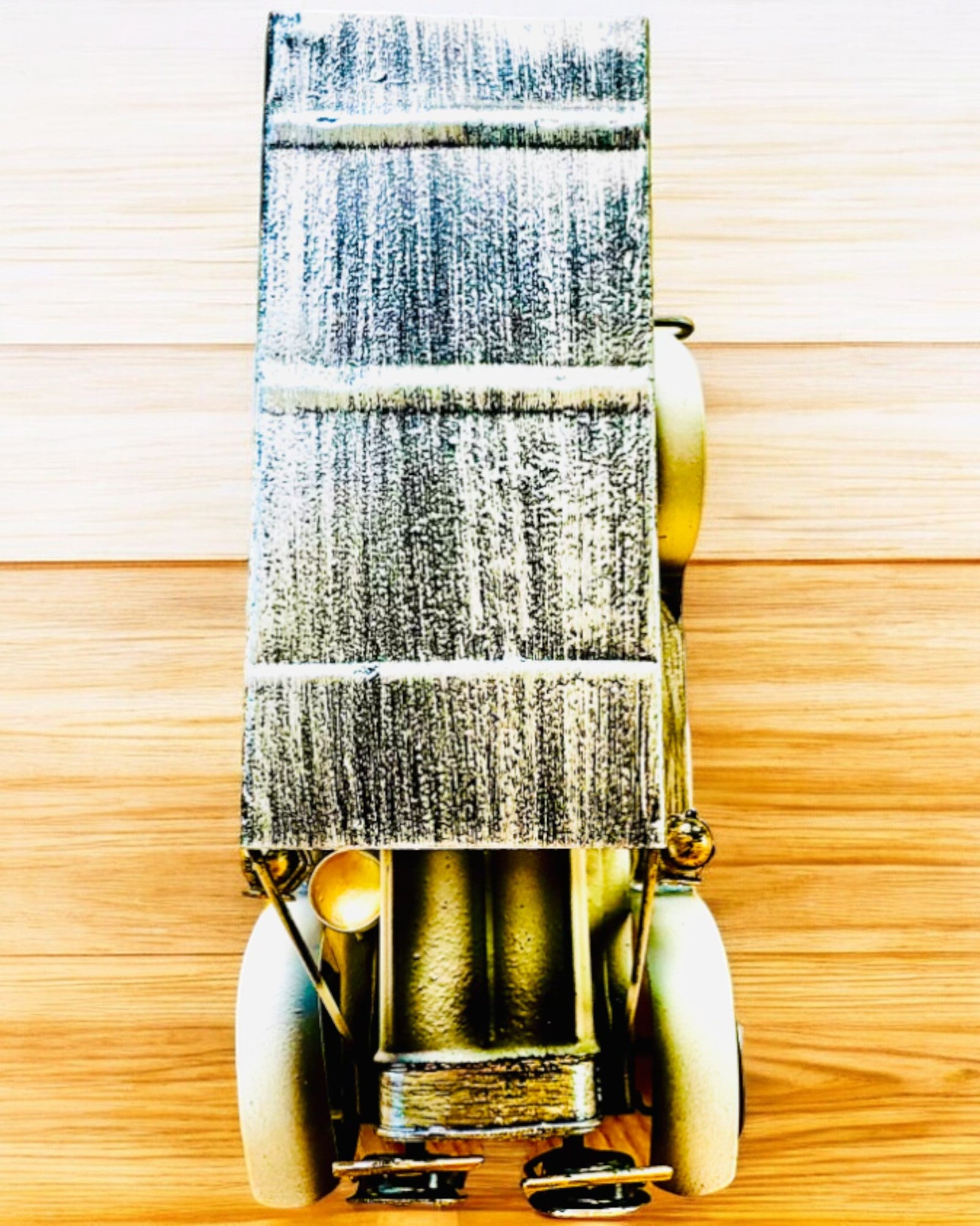 Modello classico di auto retrò - tre varianti con opzione di incisione per regalo