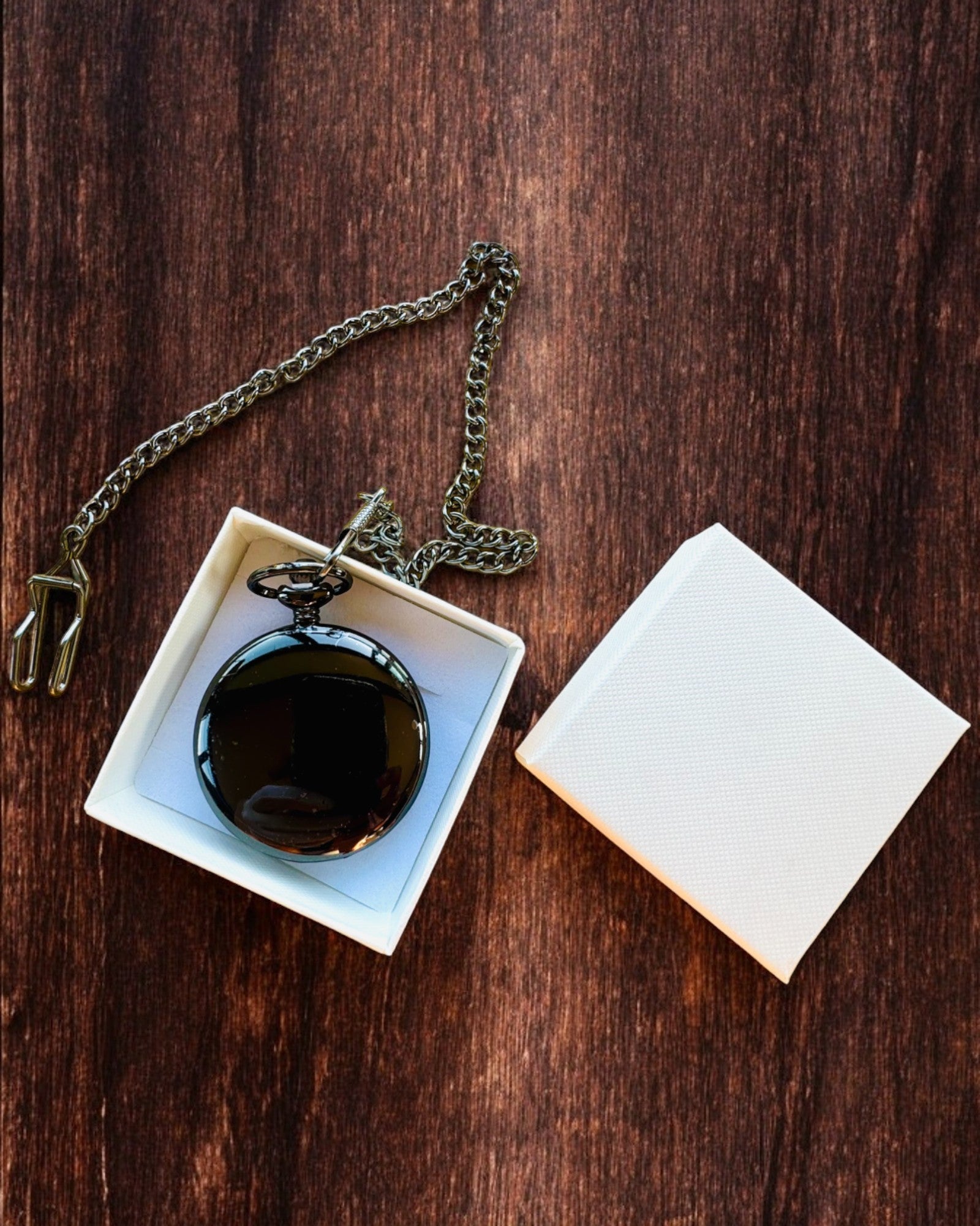 Orologio da Tasca Classico con Numeri Romani e Catena, al Quarzo, Lucentezza Nera - colore nero