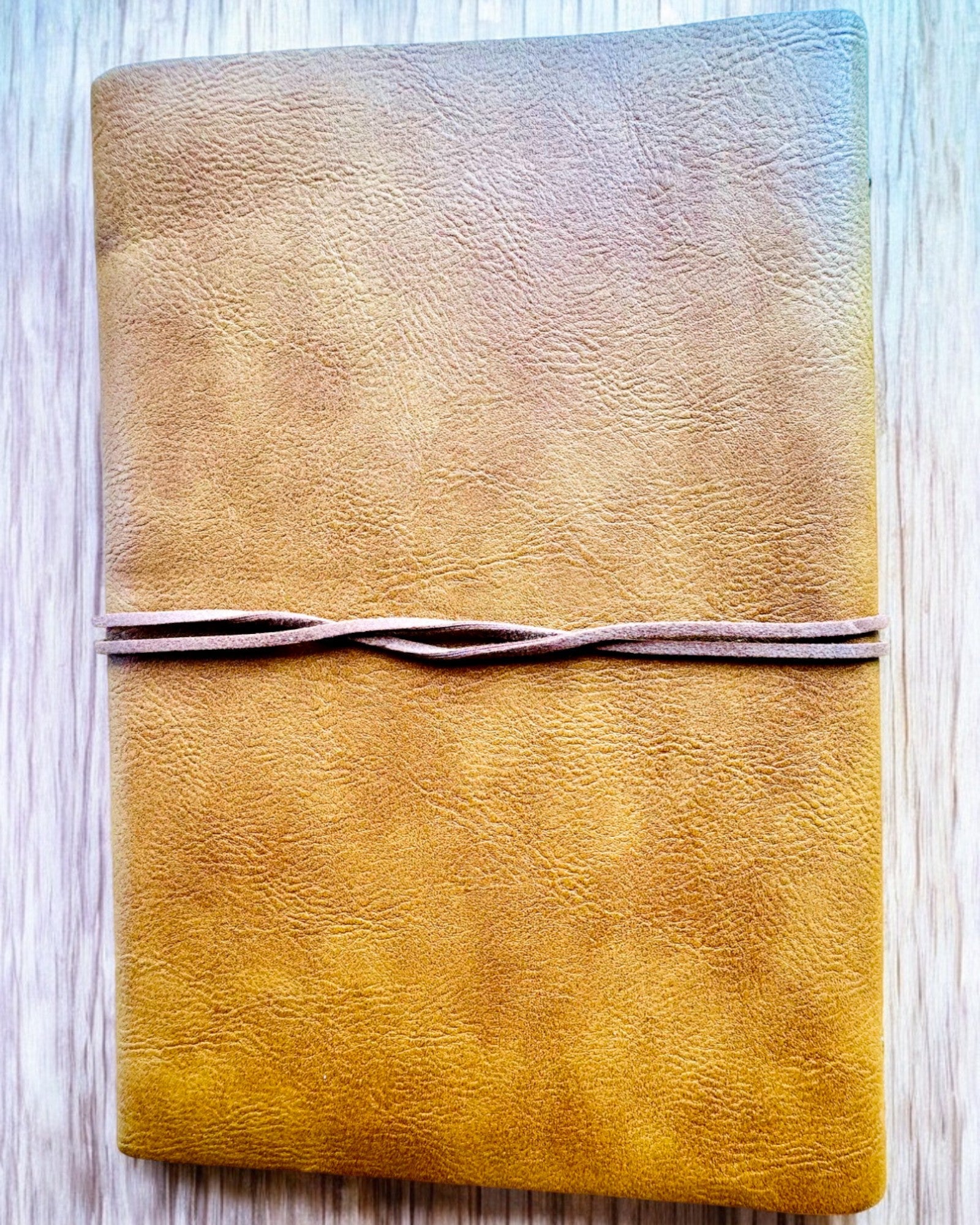 Taccuino "Foglie d'Autunno" Formato A5, possibilità di personalizzazione con incisione per regalo